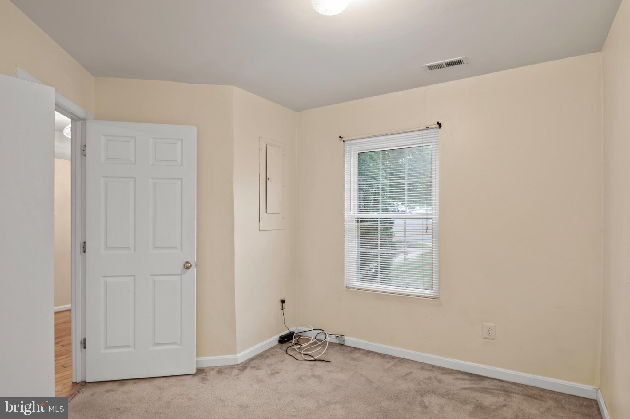 RIDGE COMMONS - Residential