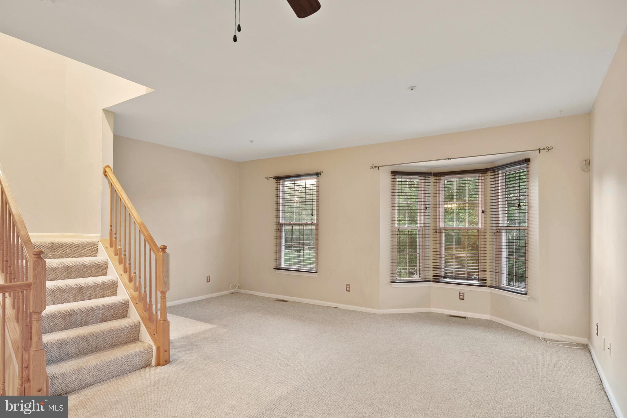 RIDGE COMMONS - Residential