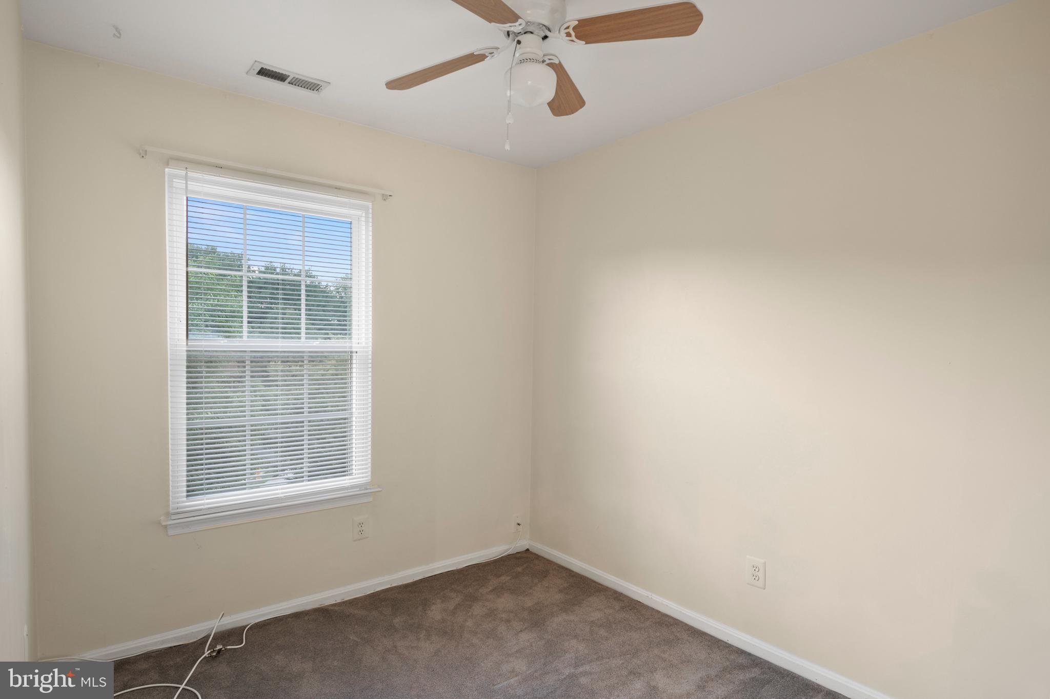 RIDGE COMMONS - Residential