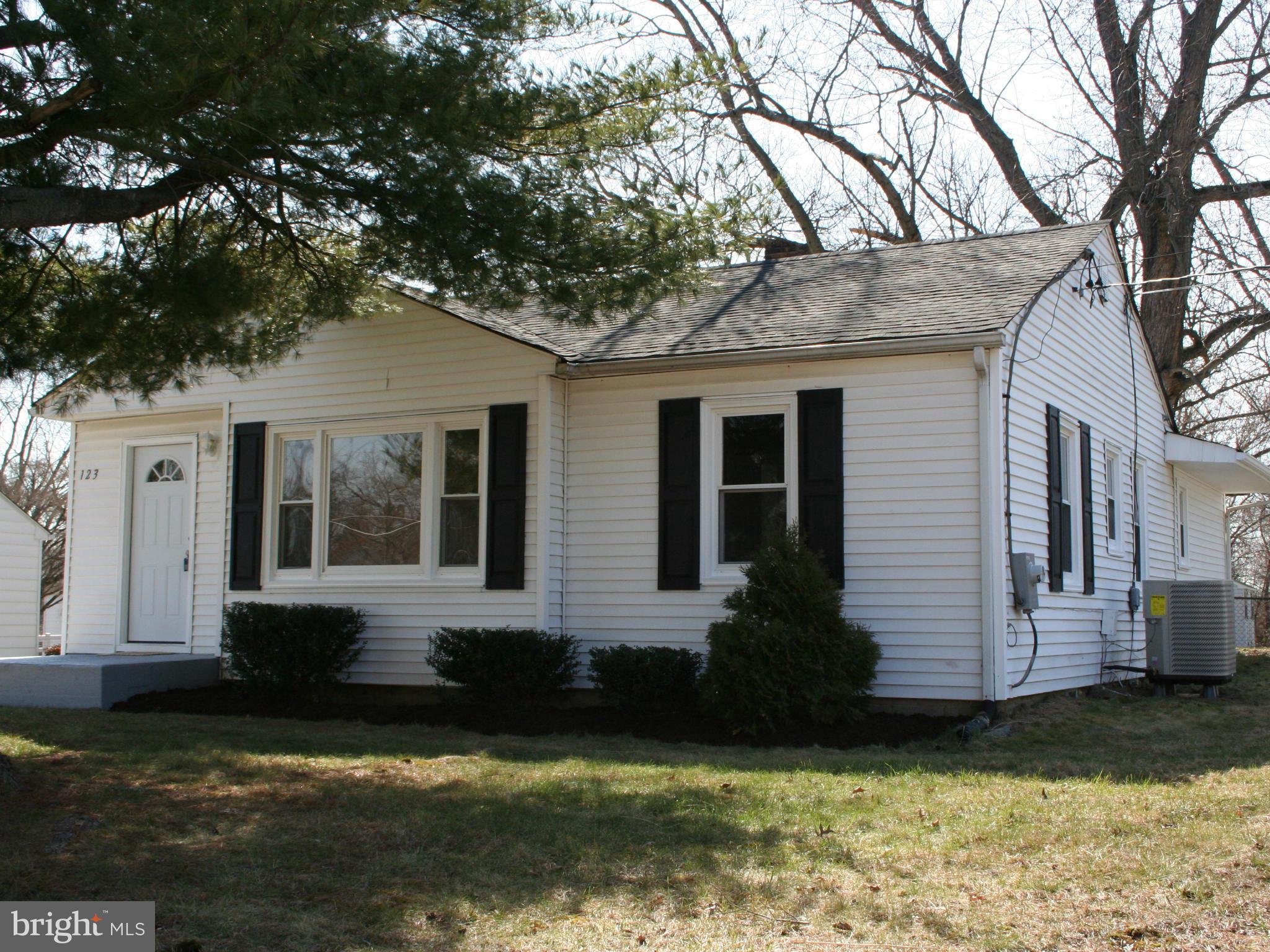 MITCHELL MANOR - Residential