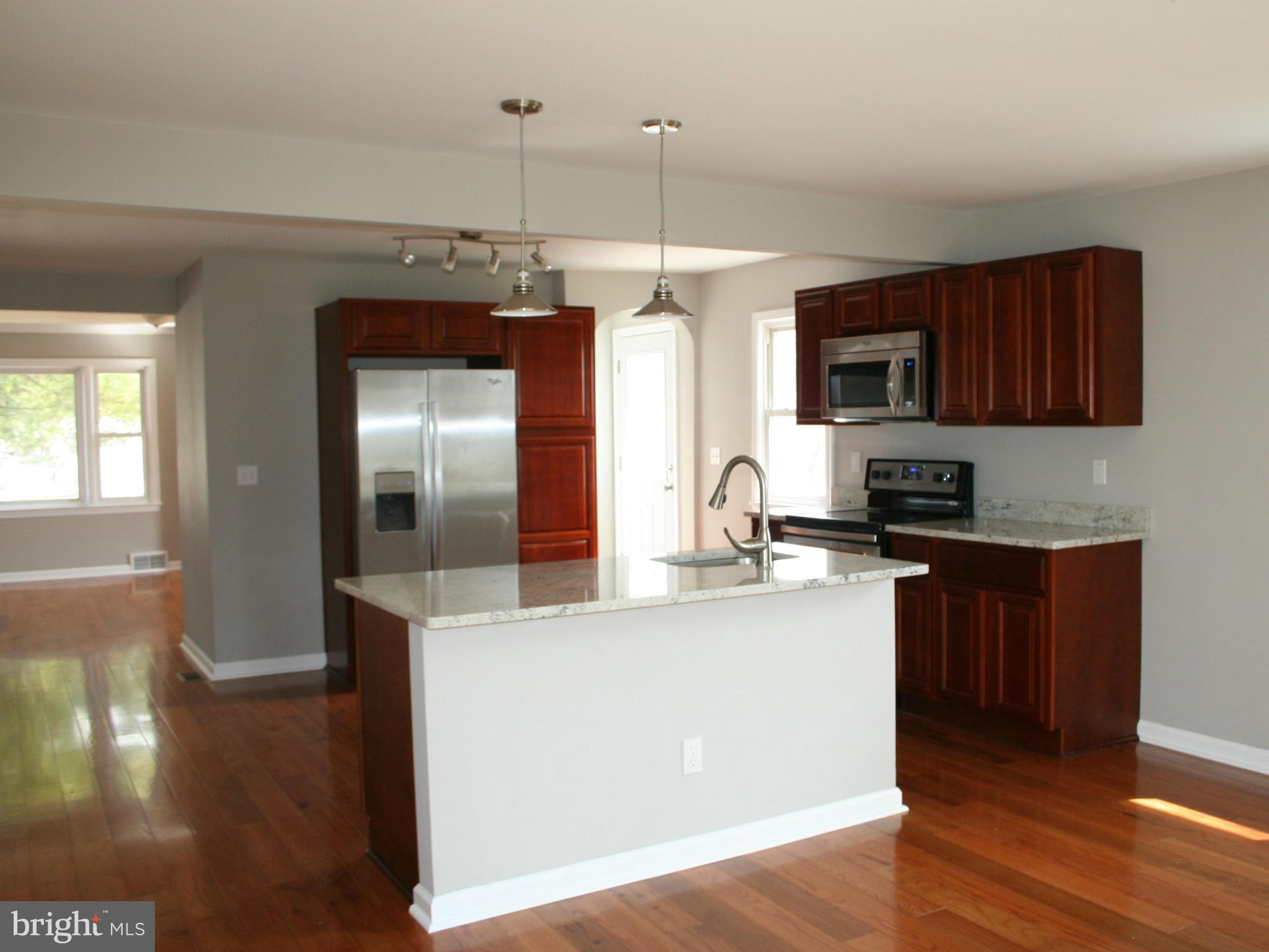 MITCHELL MANOR - Residential