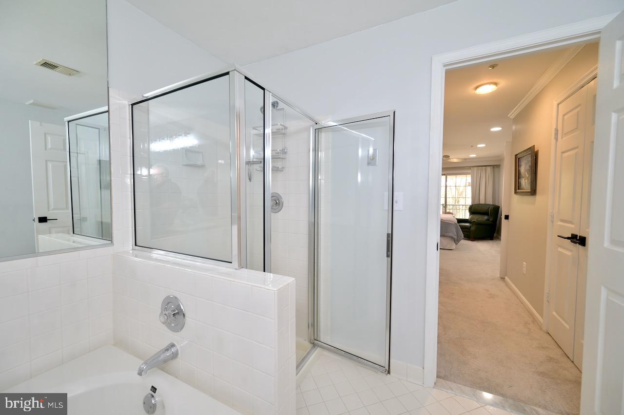 KENTLANDS RIDGE - Residential