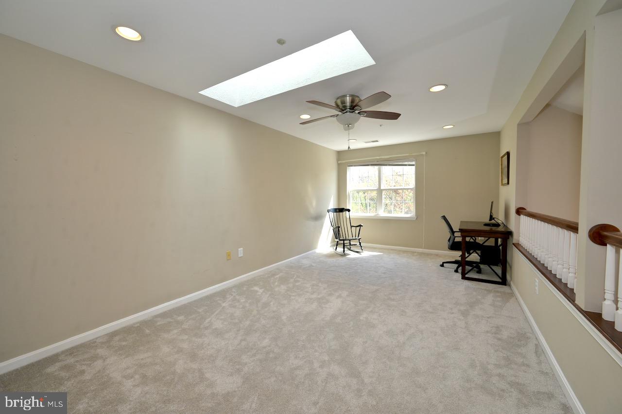 KENTLANDS RIDGE - Residential