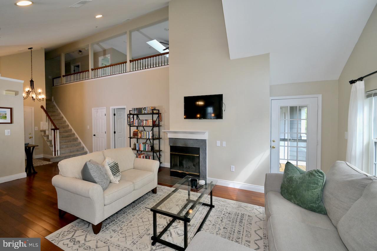 KENTLANDS RIDGE - Residential