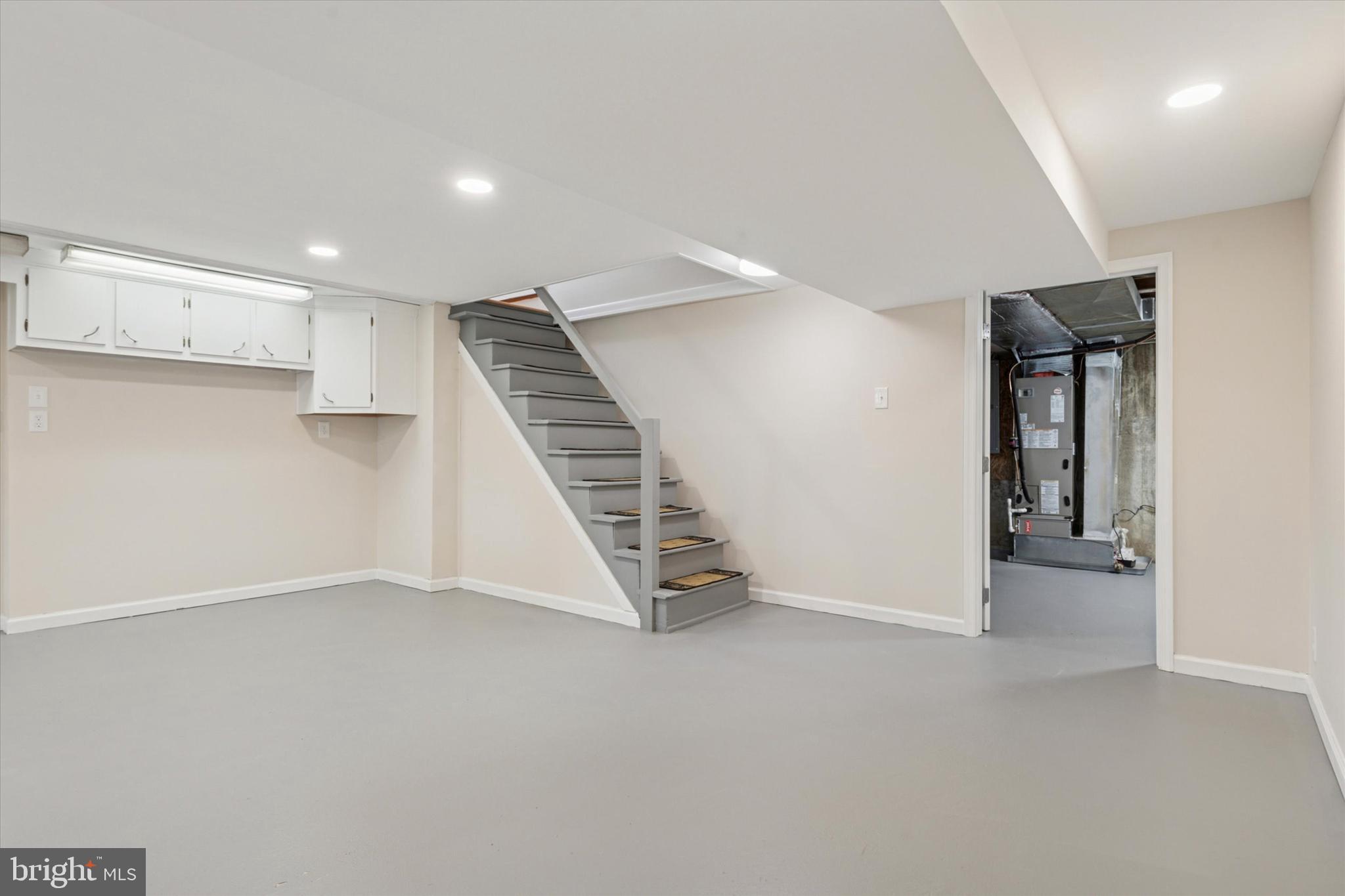 SUNSET GROVE - Residential