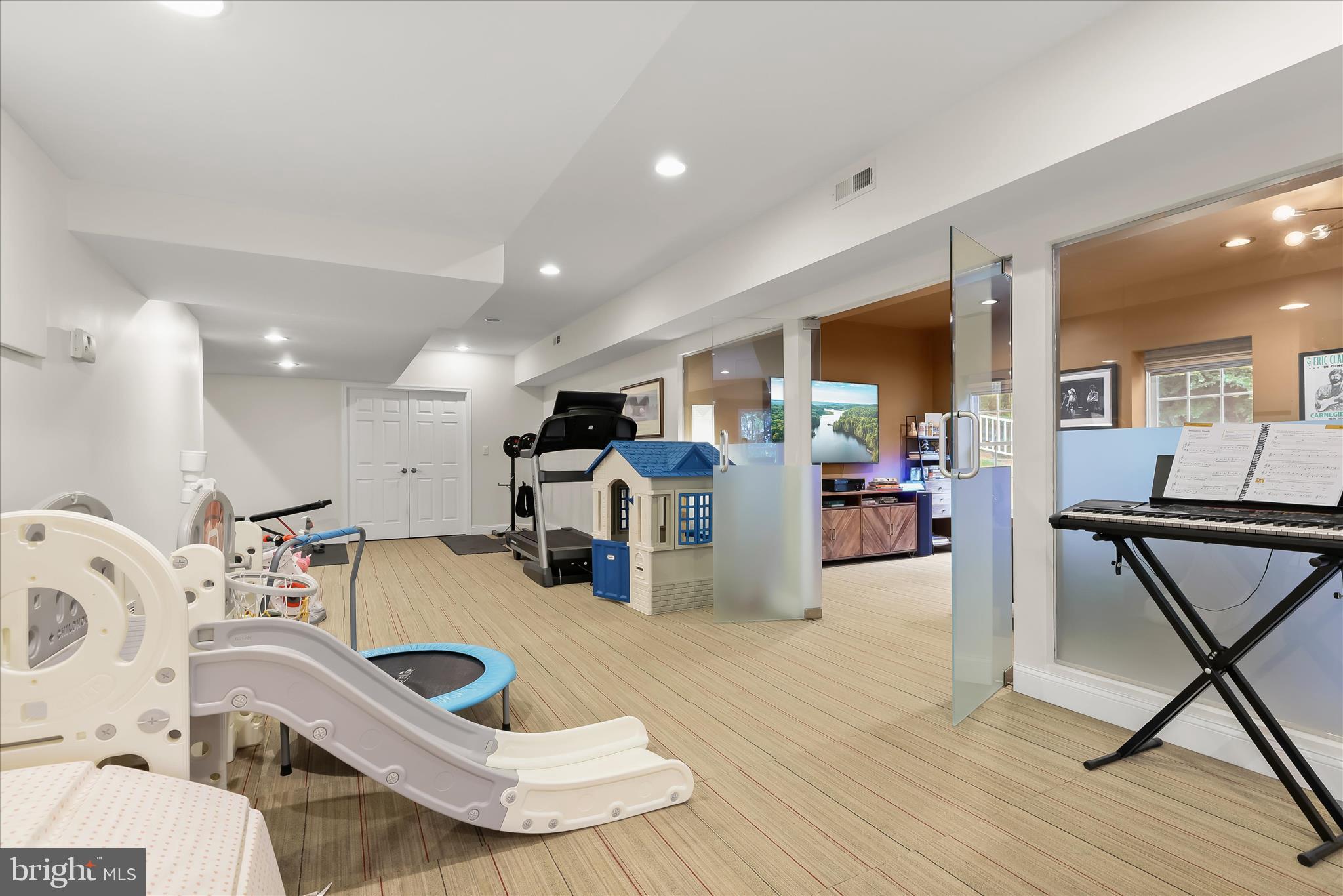 GREENSPRING VALLEY - Residential