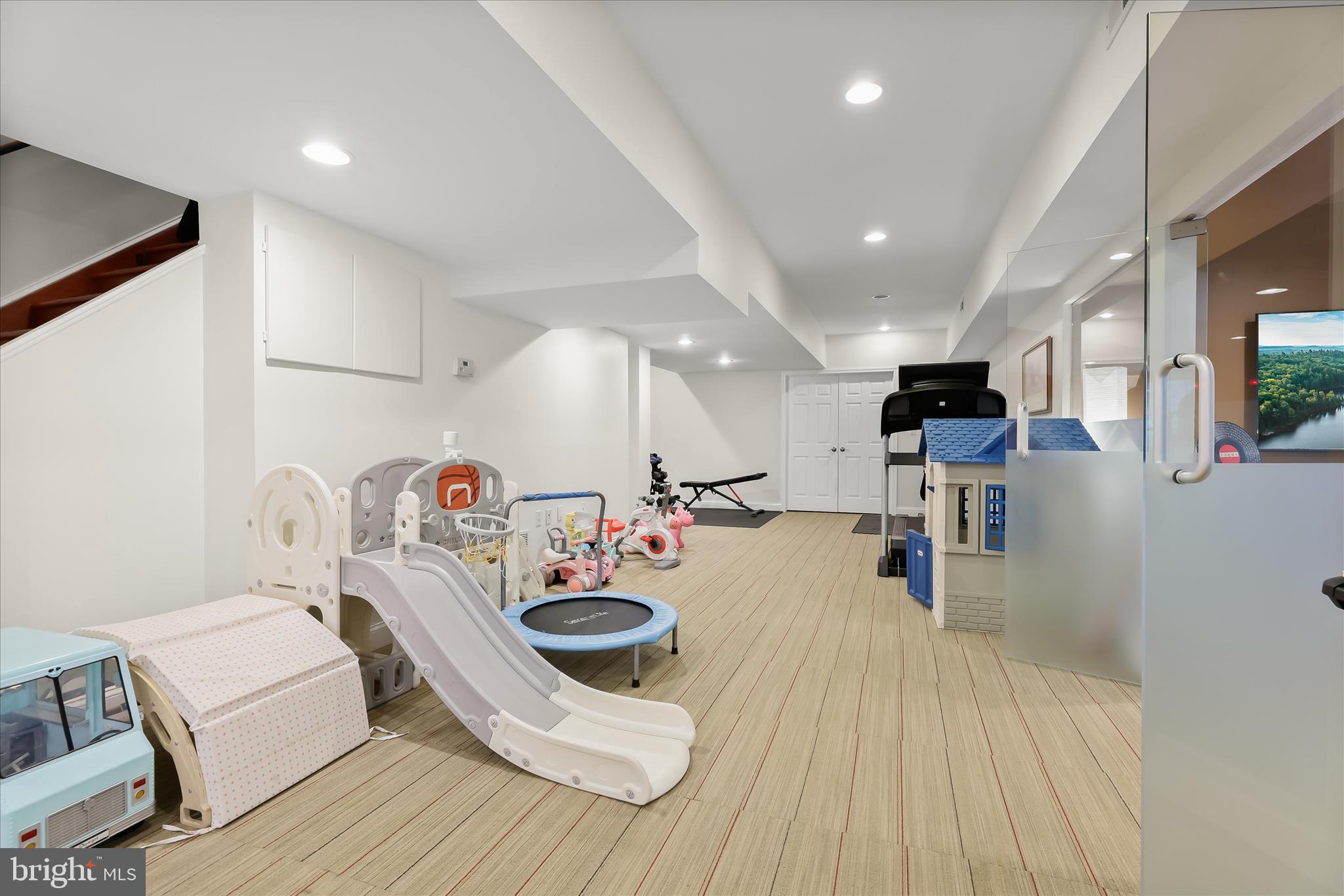 GREENSPRING VALLEY - Residential