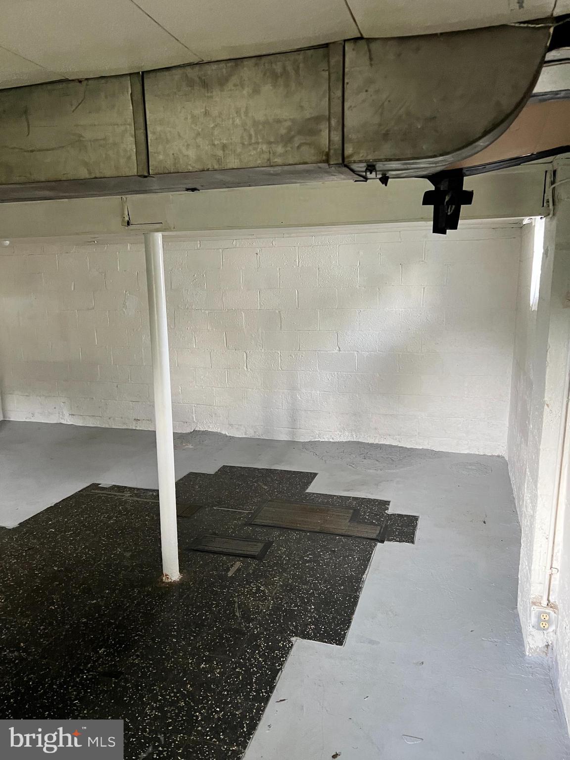 LAUREL - Residential