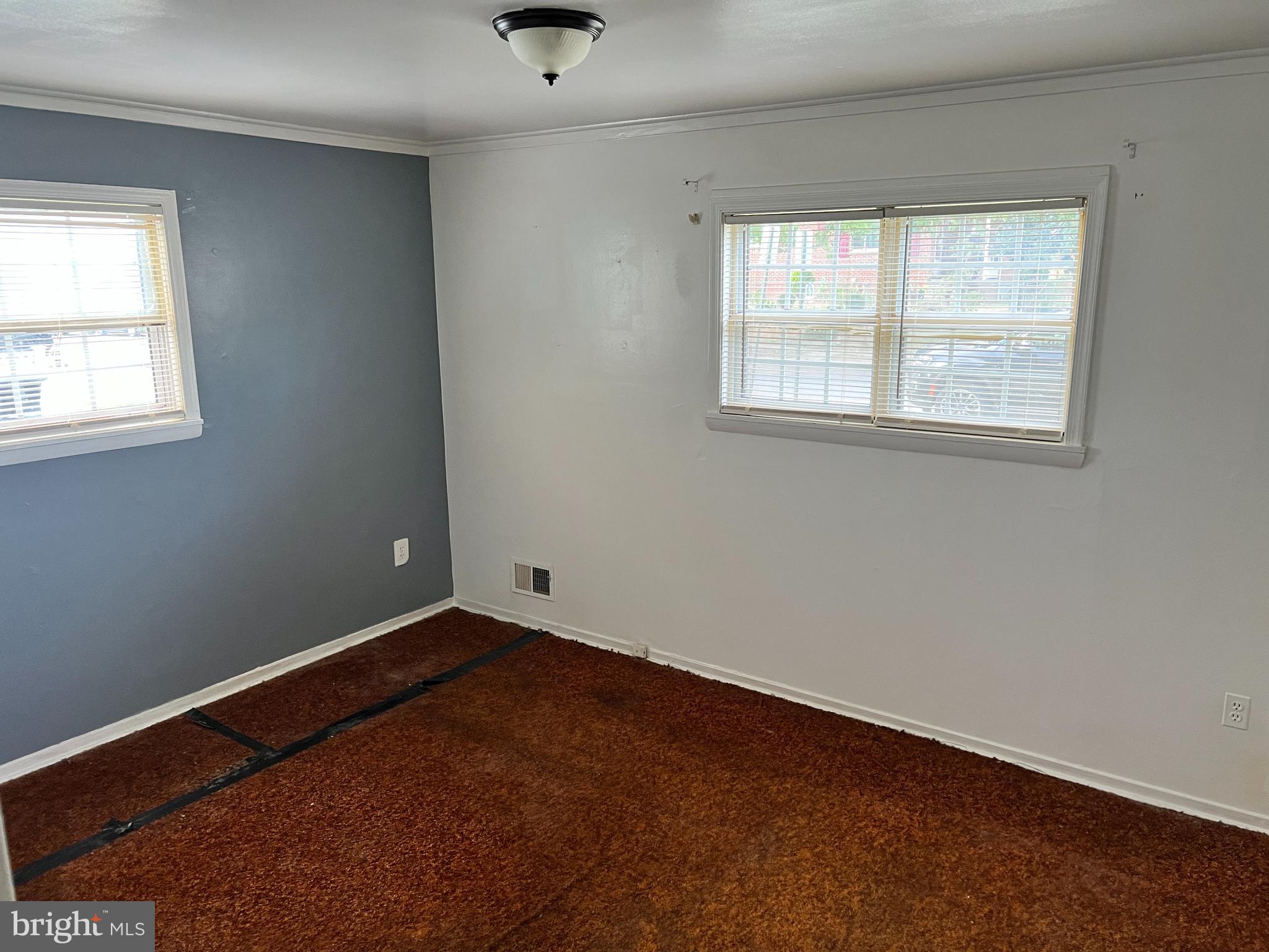 LAUREL - Residential