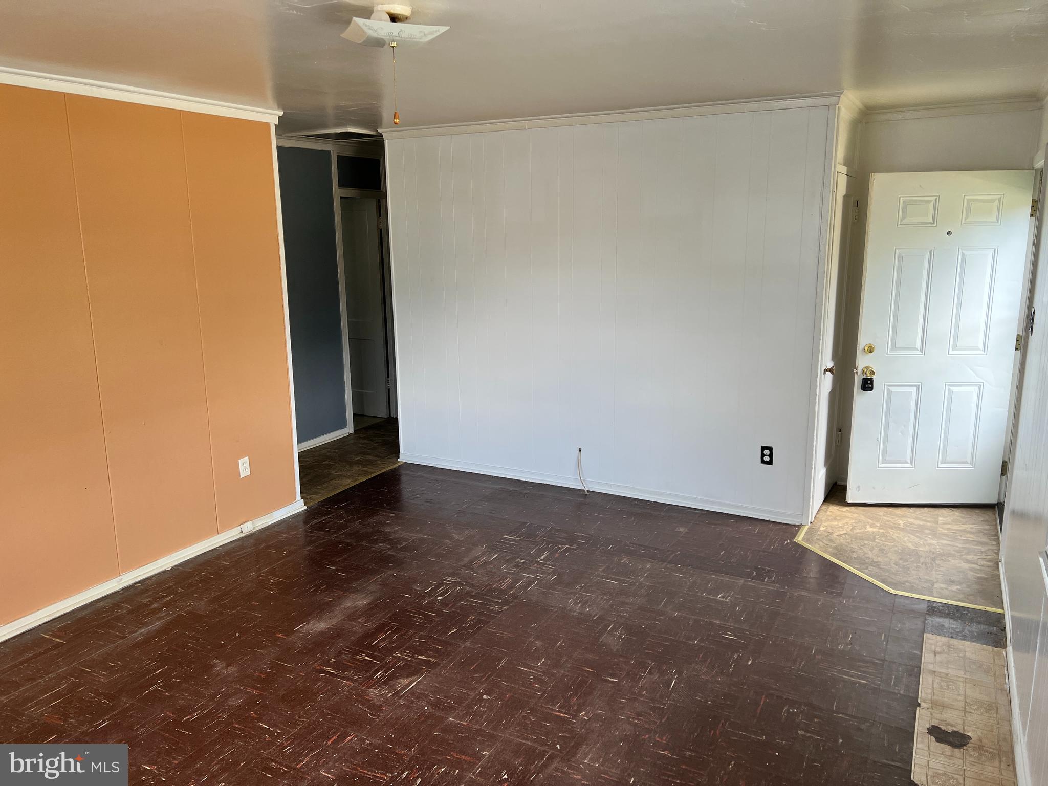 LAUREL - Residential