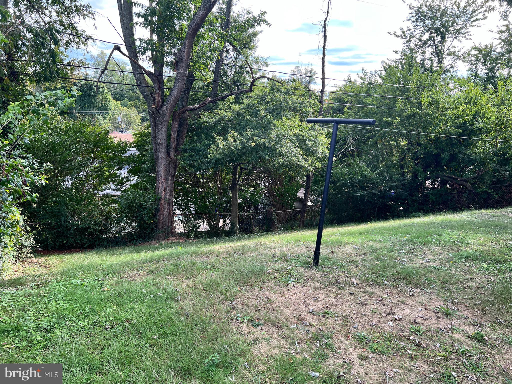 LAUREL - Residential