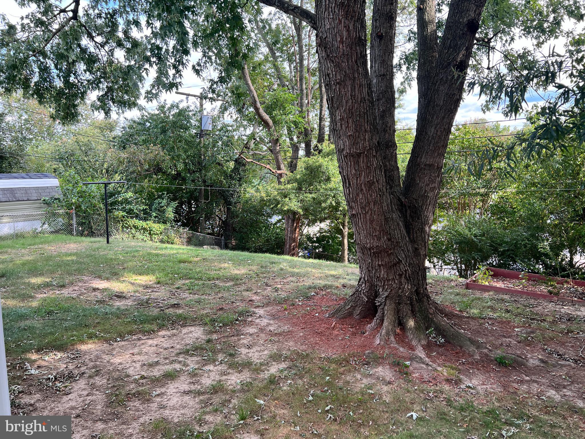 LAUREL - Residential