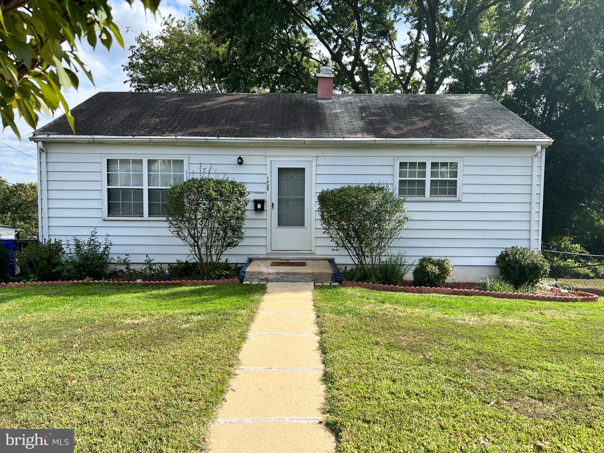 LAUREL - Residential