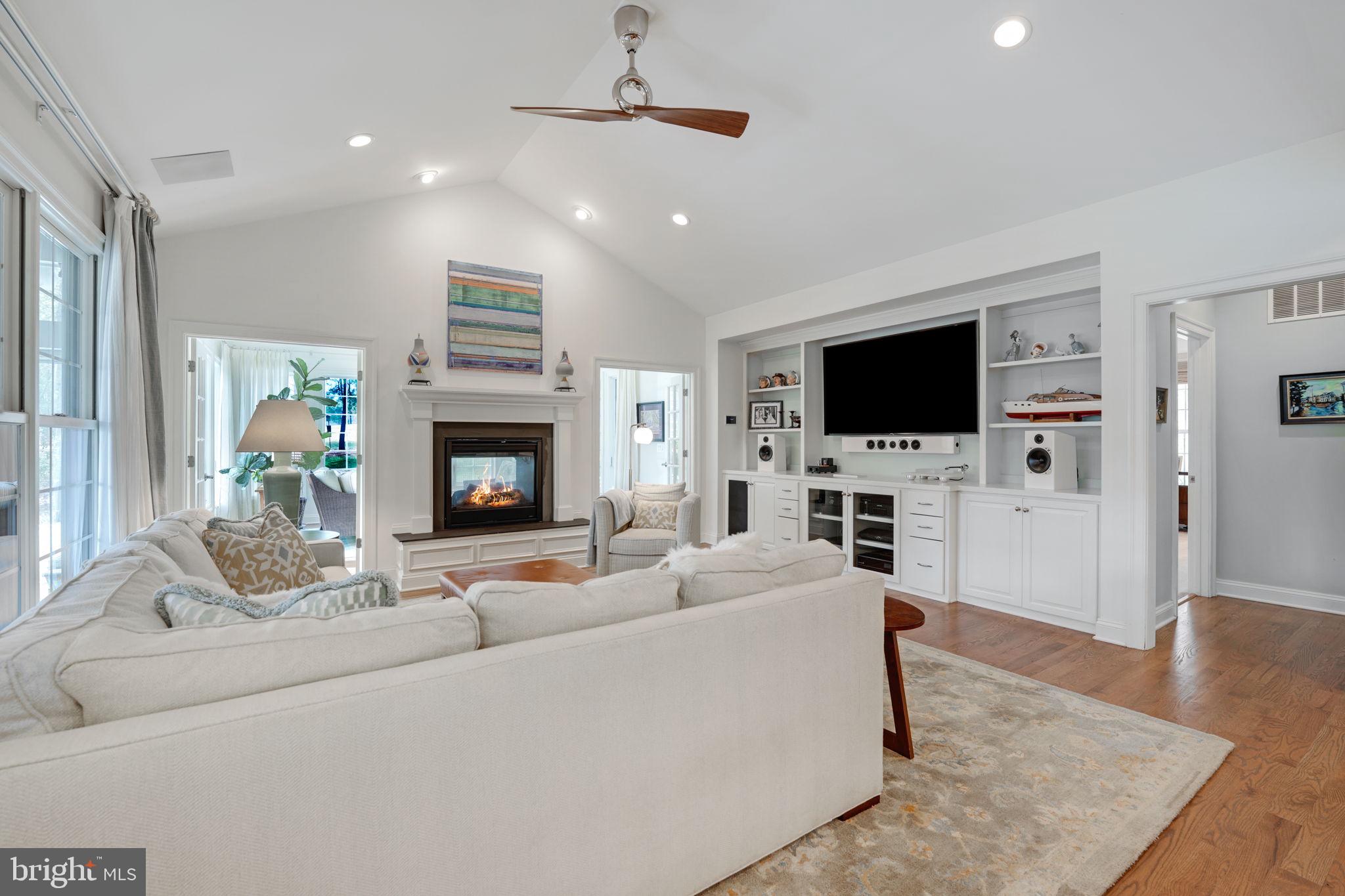 FAWN LAKE - Residential