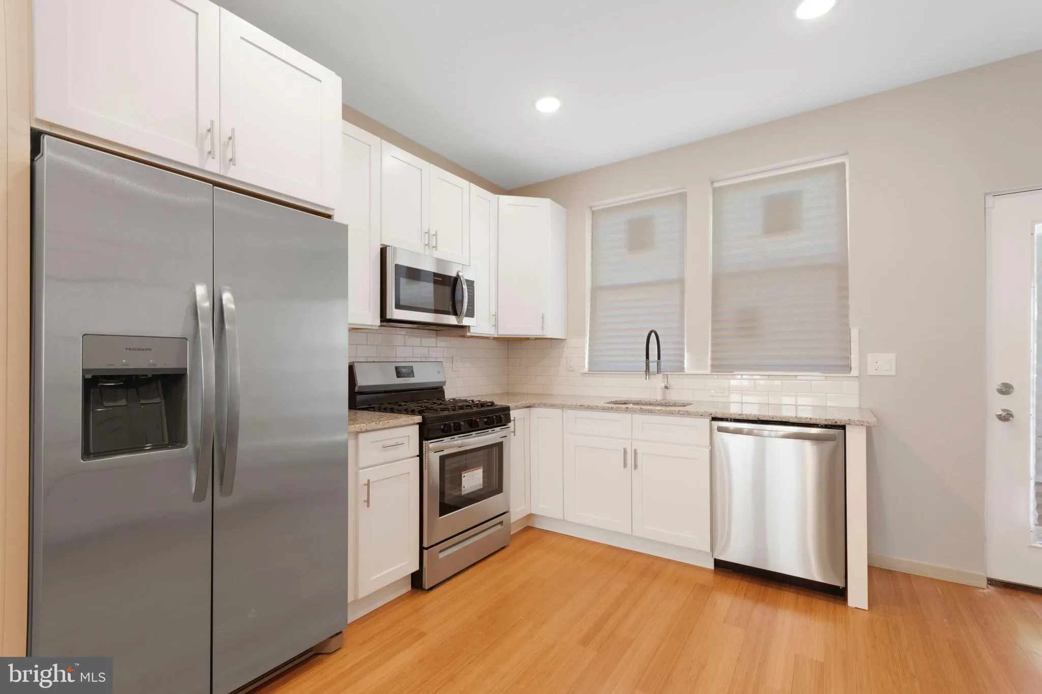 Philadelphia, Pennsylvania 19133, United States, 2 Bedrooms Bedrooms, ,2 BathroomsBathrooms,Residential,Pending,41083
