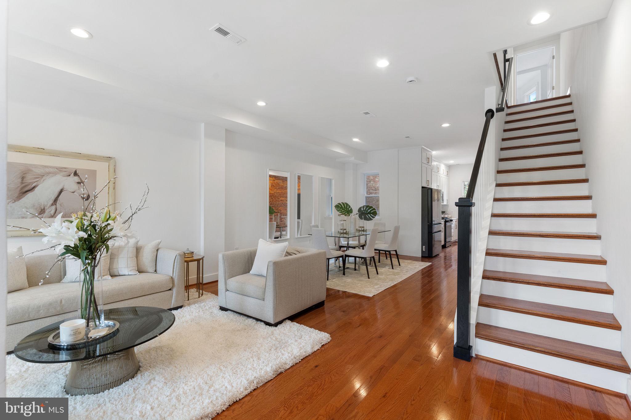CAPITOL HILL - Residential
