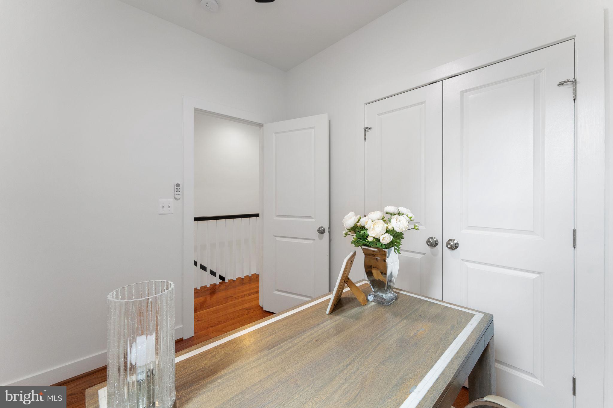 CAPITOL HILL - Residential