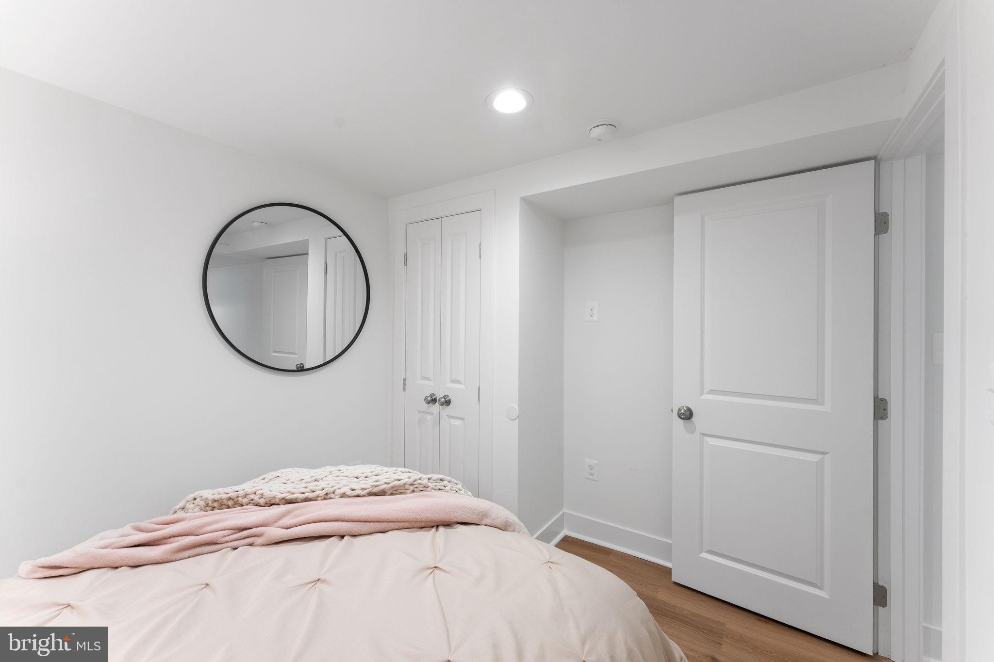 CAPITOL HILL - Residential