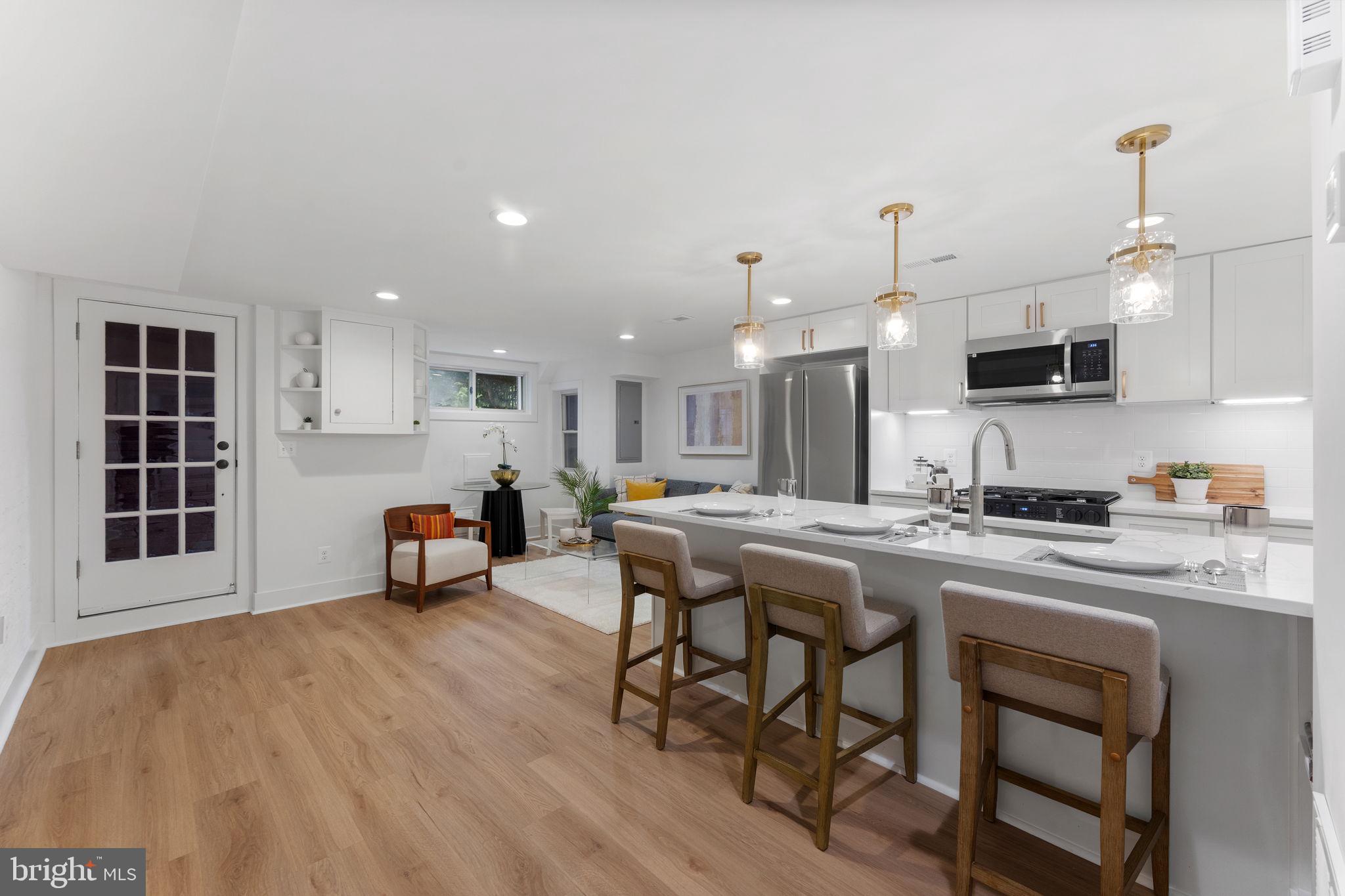 CAPITOL HILL - Residential