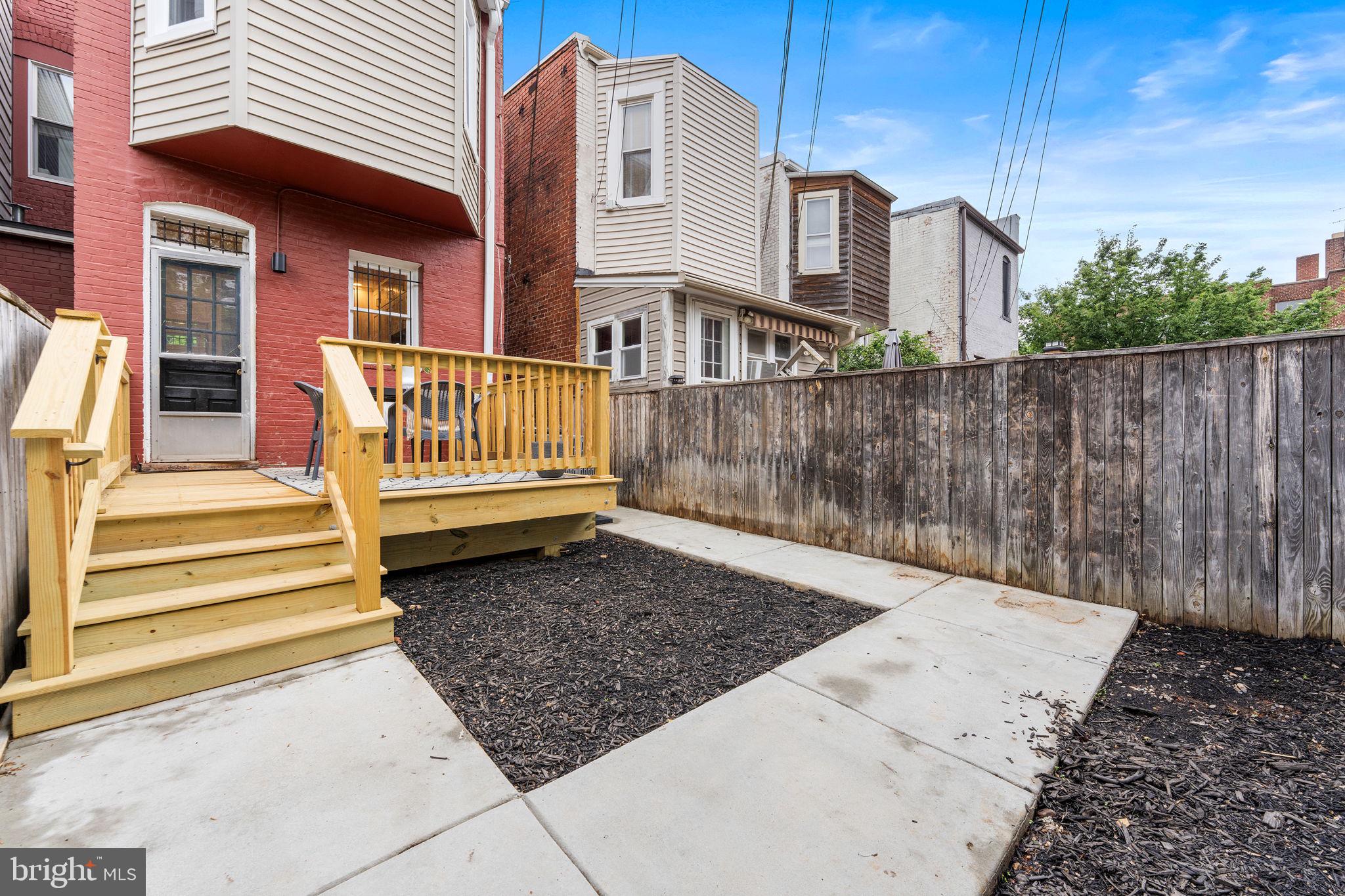 CAPITOL HILL - Residential
