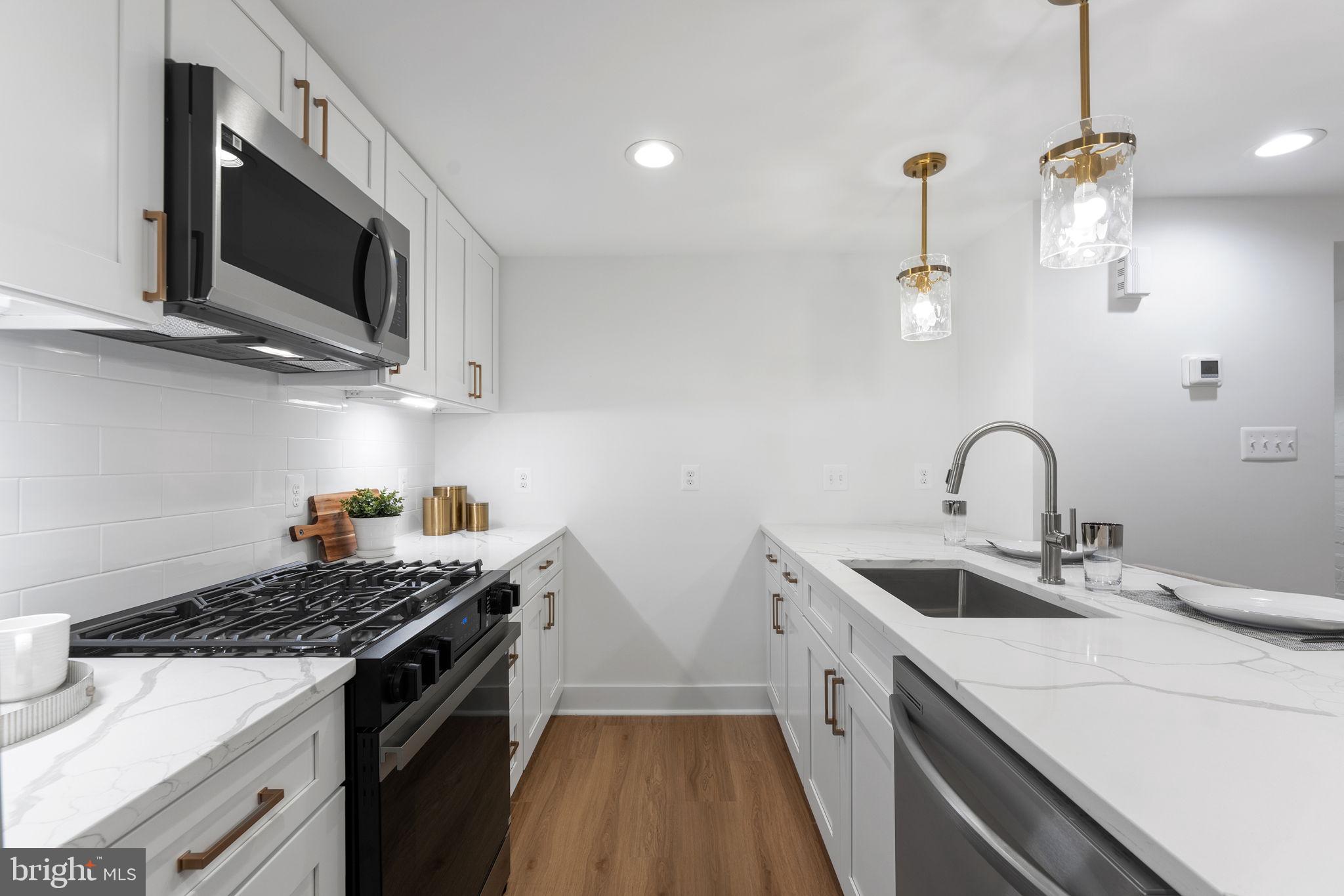 CAPITOL HILL - Residential