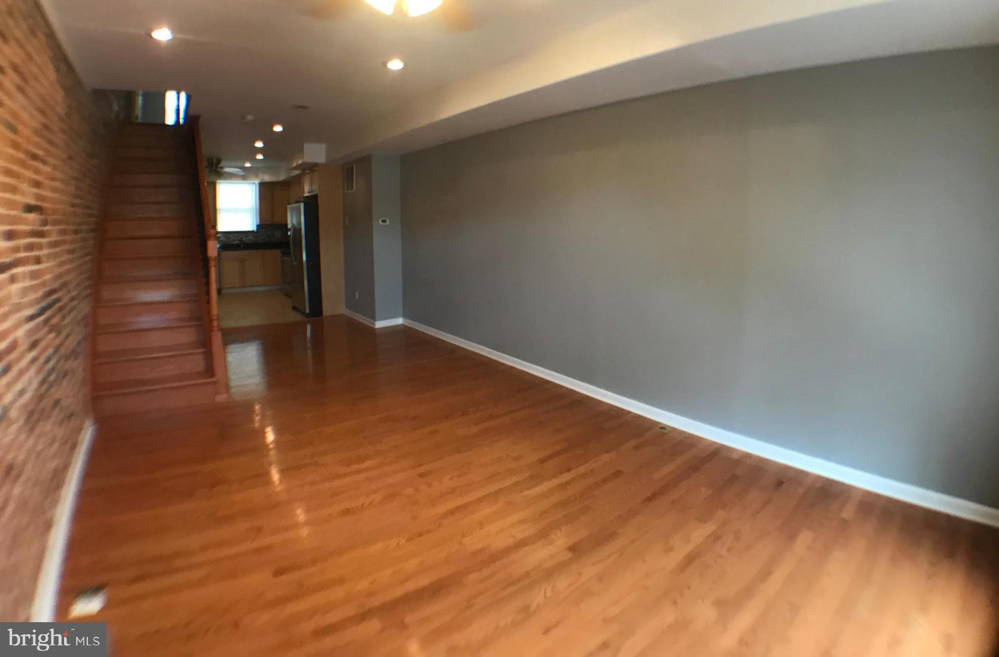 GREEKTOWN - Residential Lease