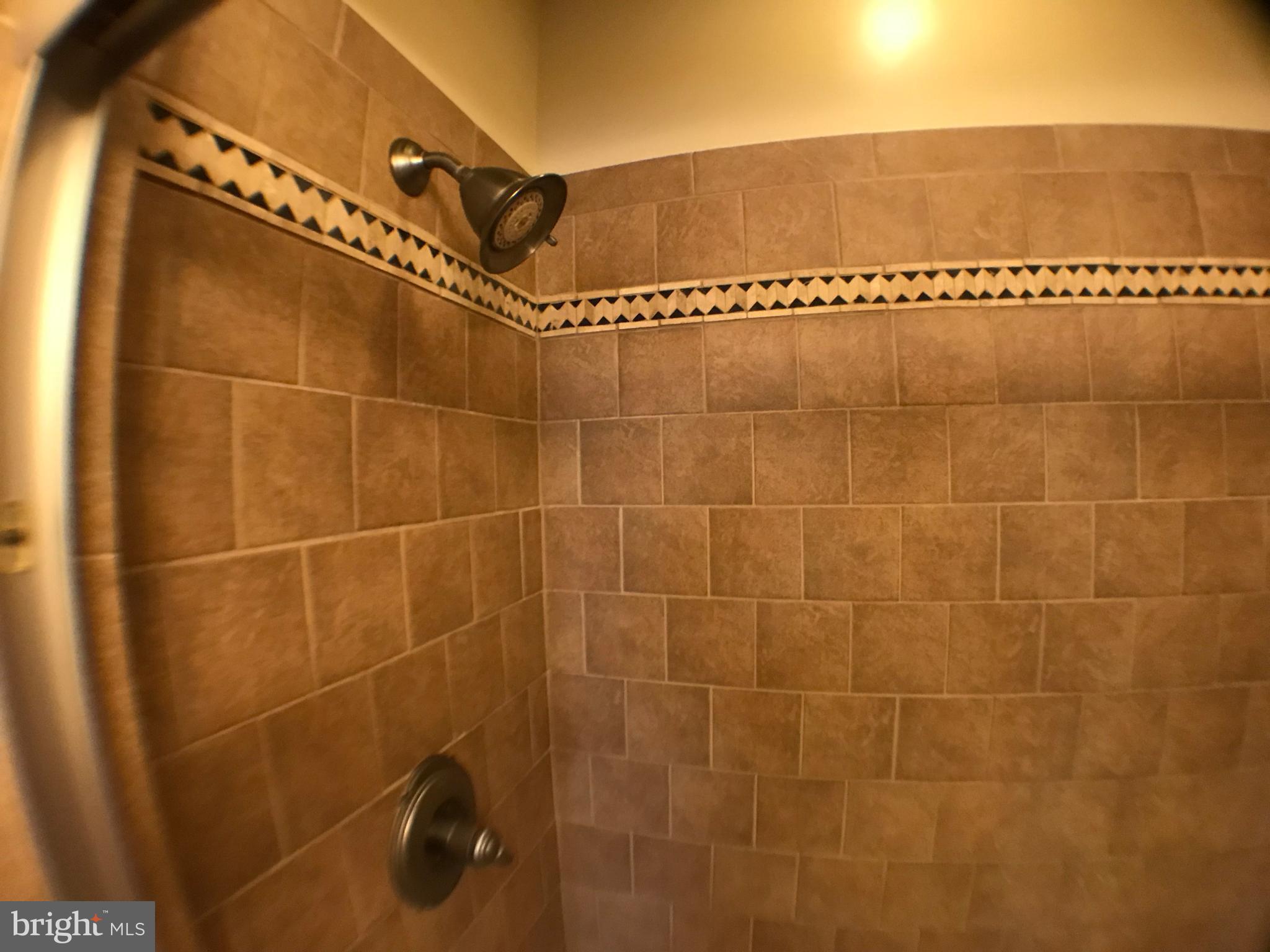 GREEKTOWN - Residential Lease