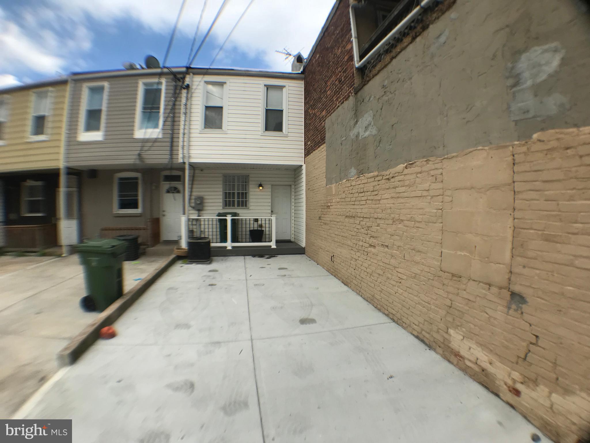 GREEKTOWN - Residential Lease