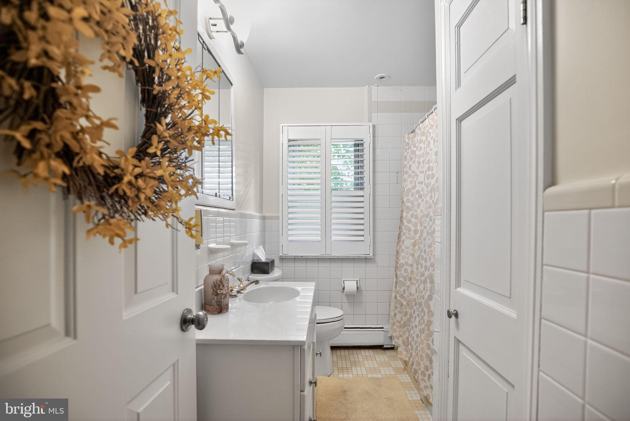 HUNTINGDON VALLEY - Residential