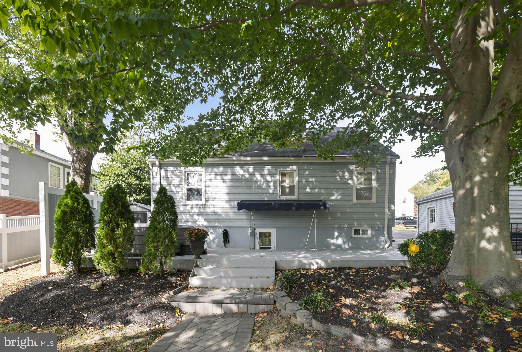 HUNTINGDON VALLEY - Residential