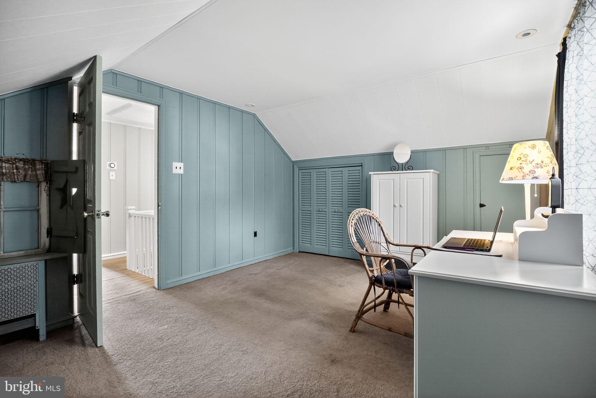 HUNTINGDON VALLEY - Residential