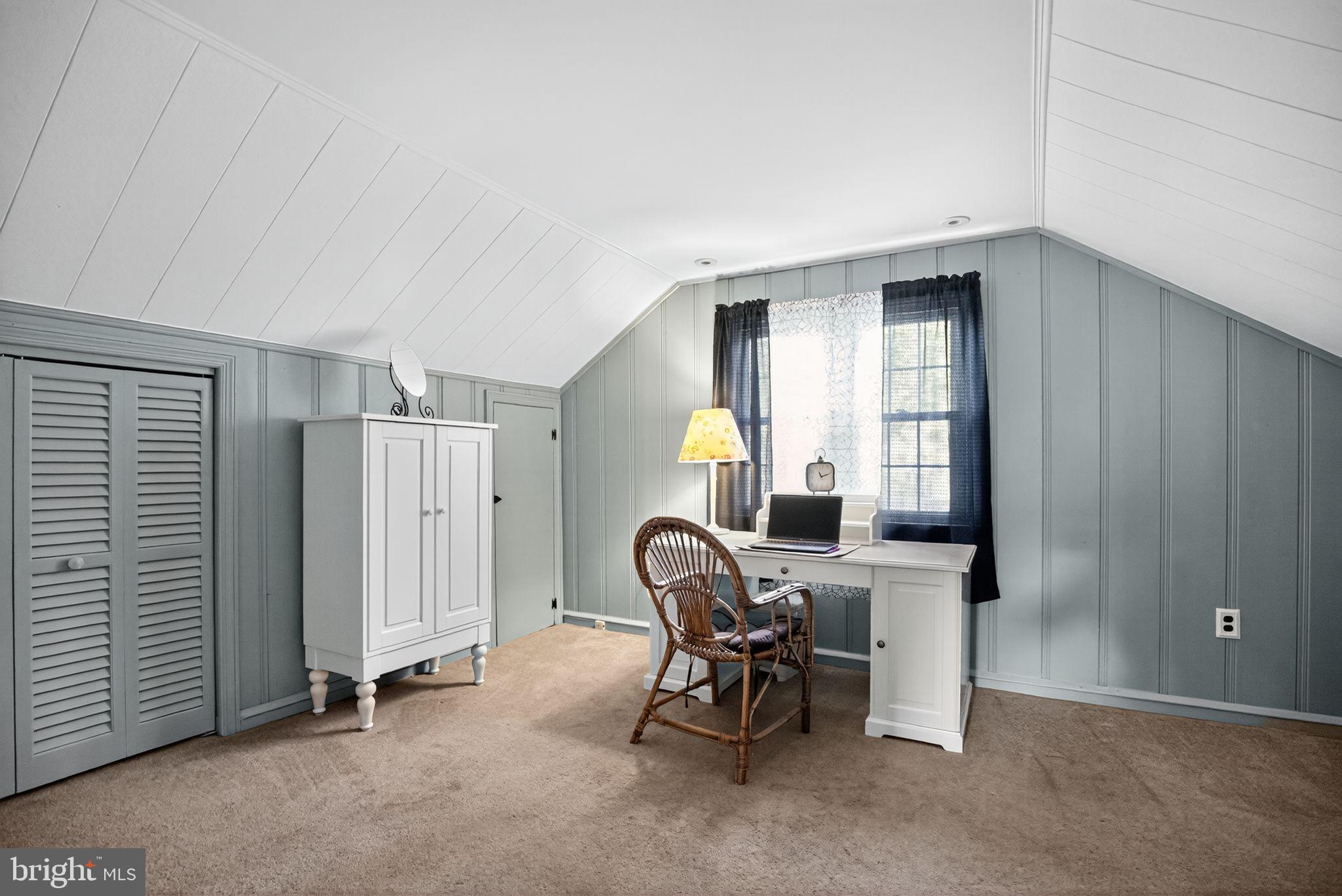 HUNTINGDON VALLEY - Residential