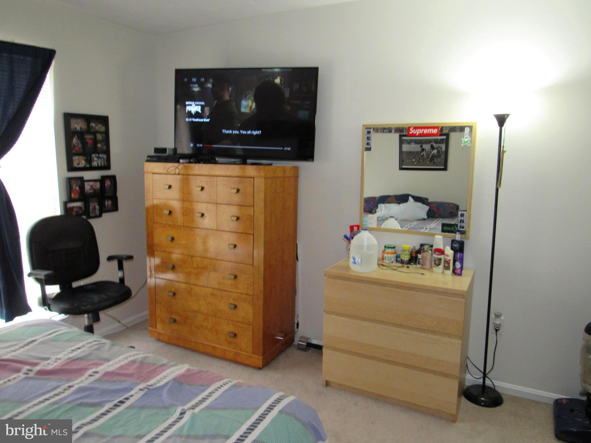 FORT WASHINGTON - Residential