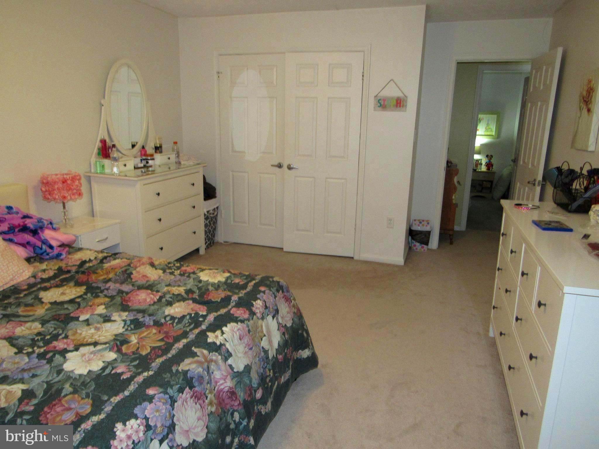 FORT WASHINGTON - Residential