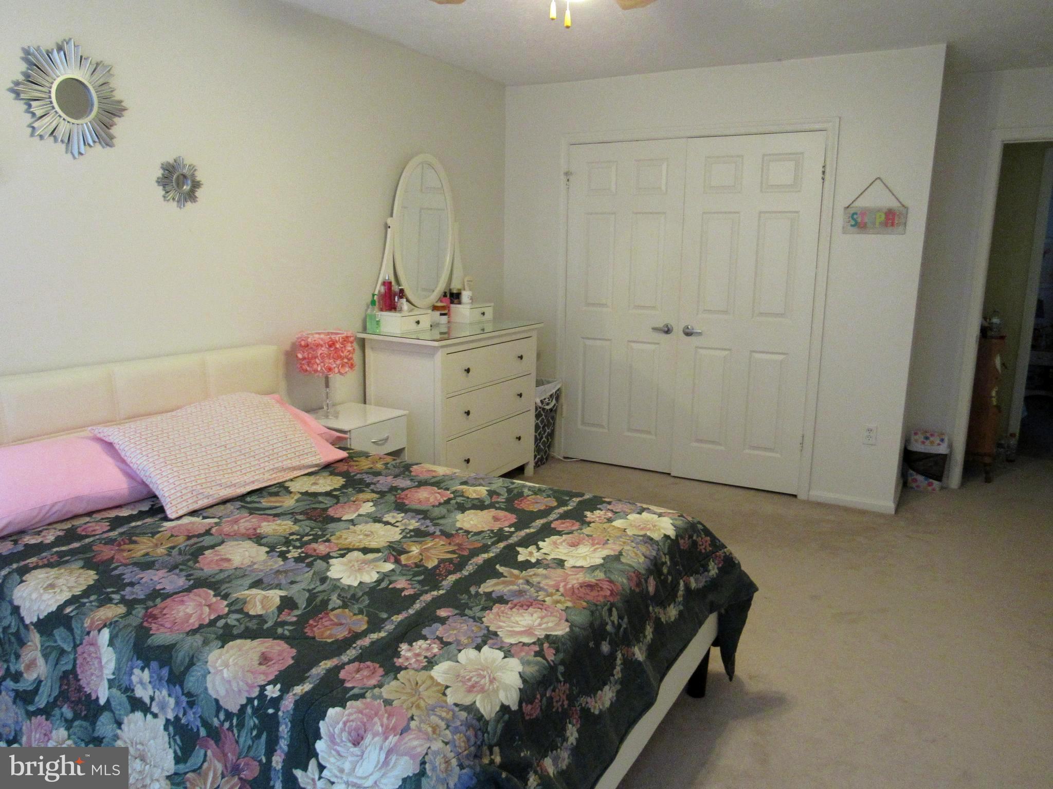 FORT WASHINGTON - Residential