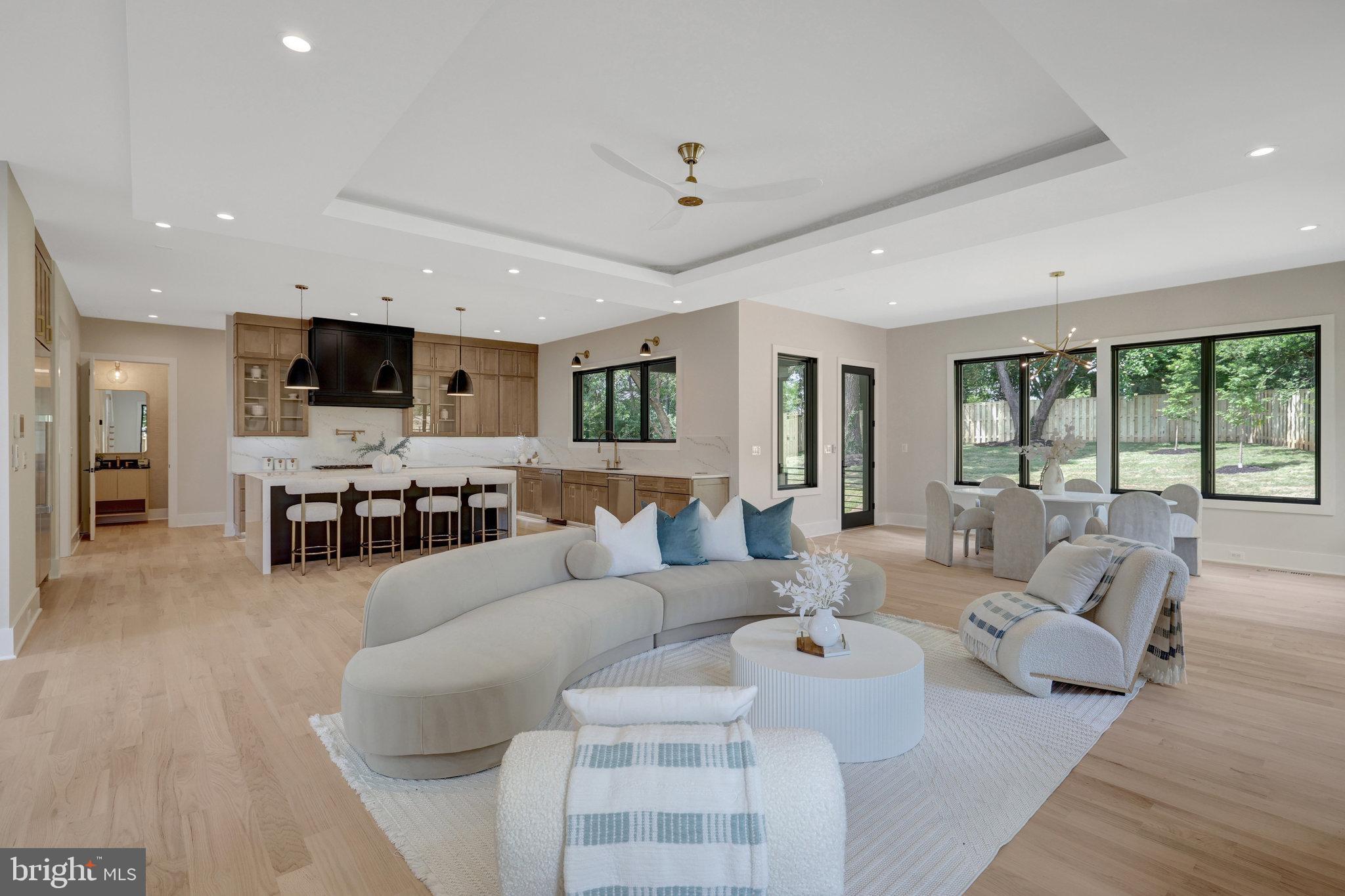 GRASS RIDGE - Residential