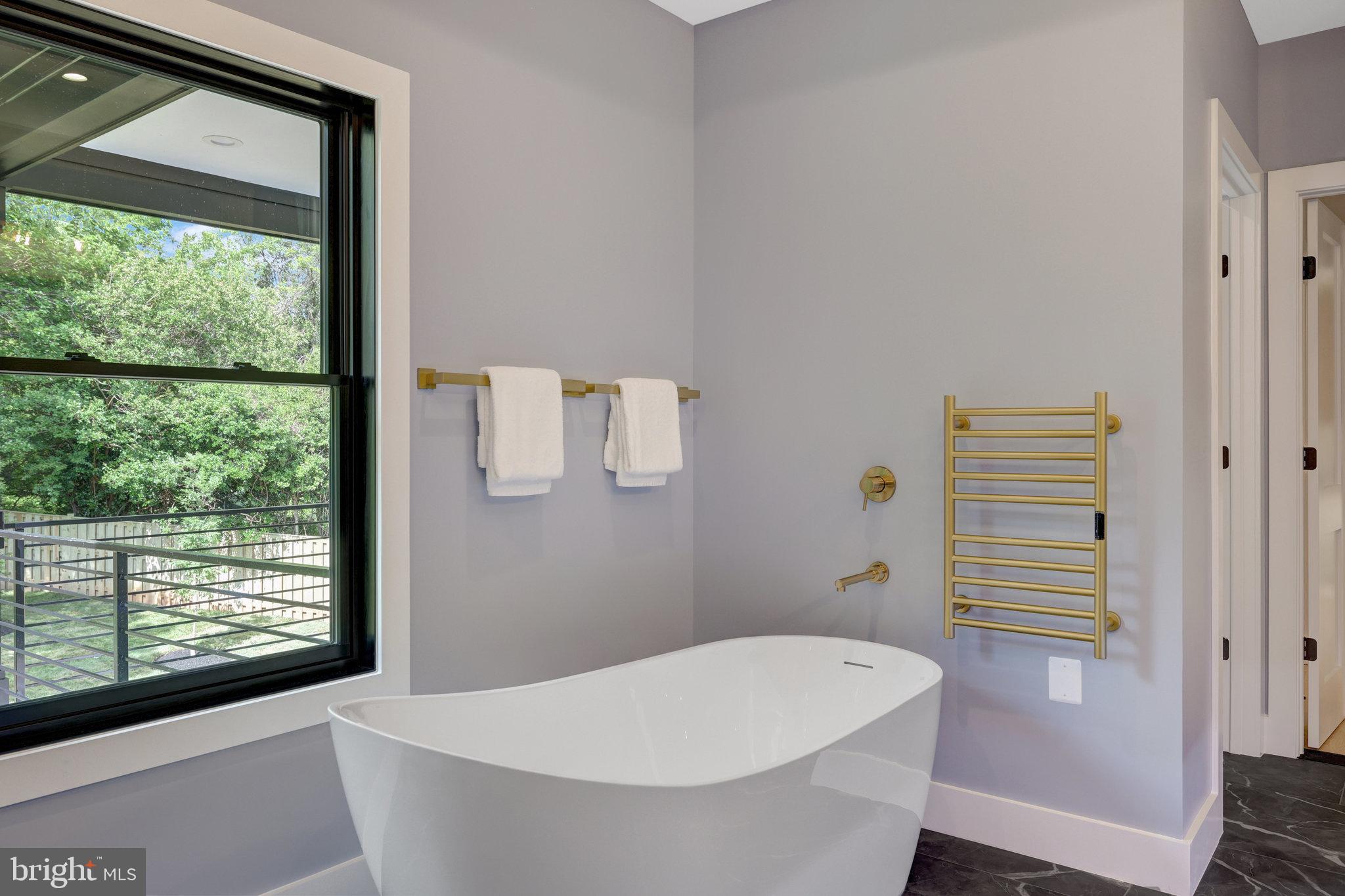 GRASS RIDGE - Residential