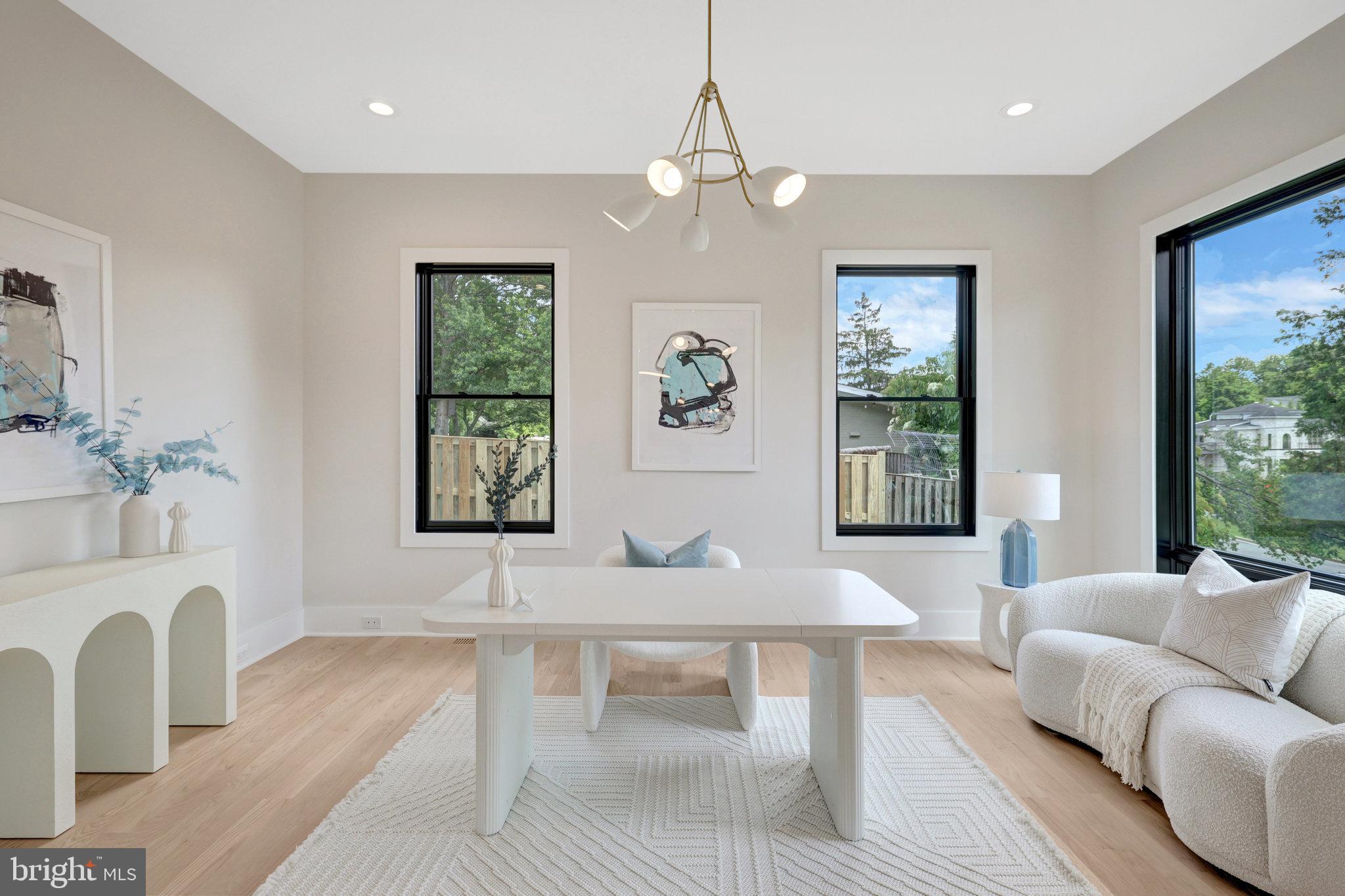 GRASS RIDGE - Residential