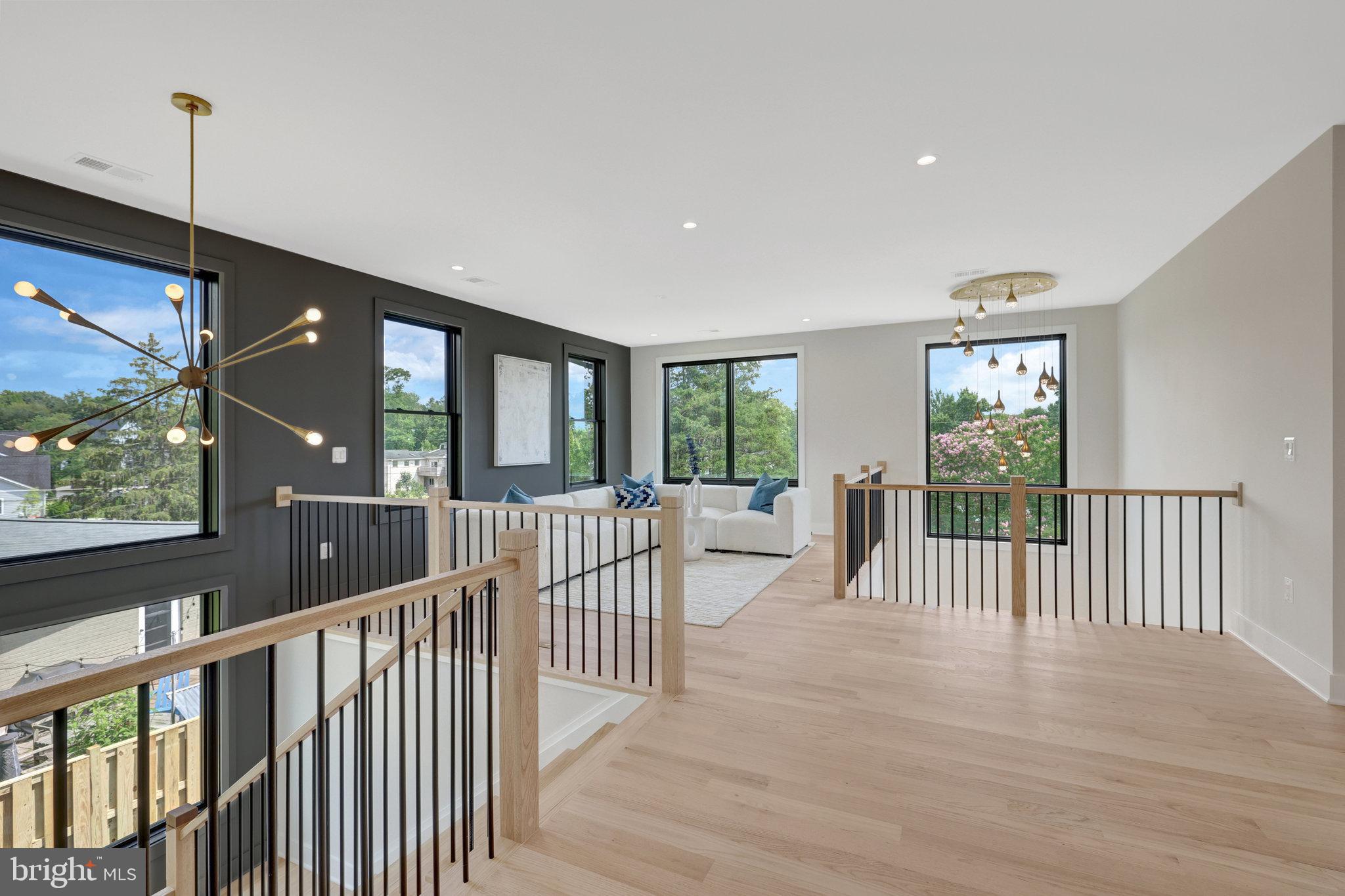 GRASS RIDGE - Residential