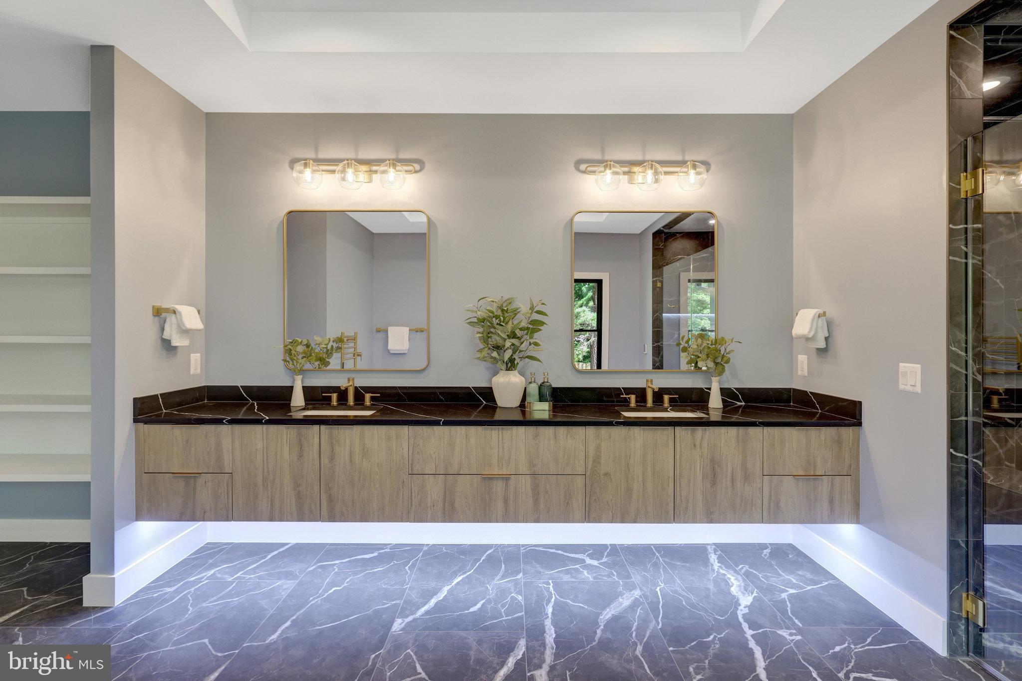 GRASS RIDGE - Residential