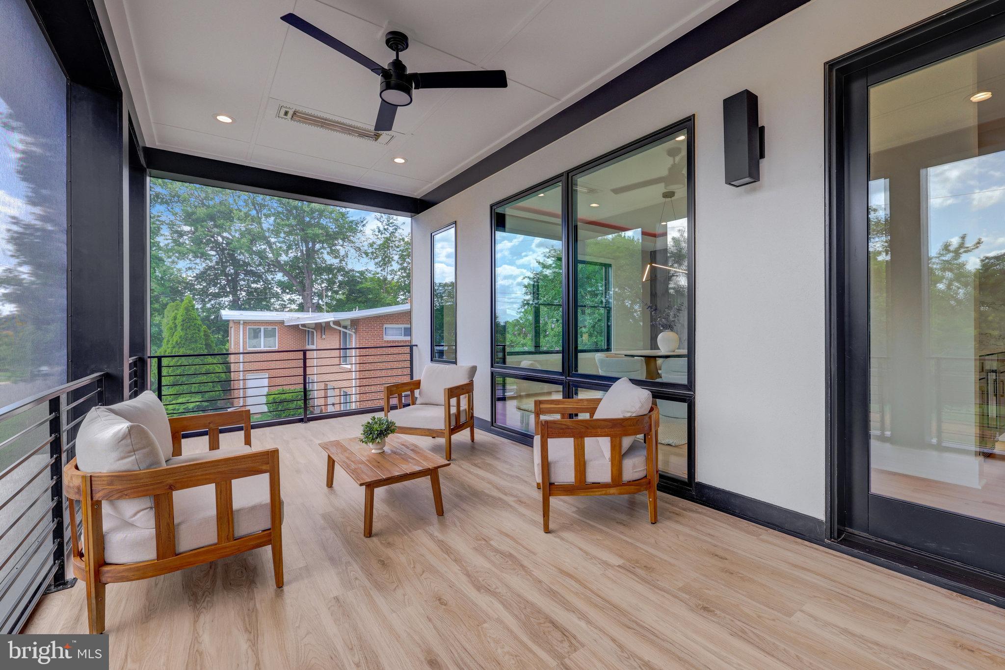 GRASS RIDGE - Residential