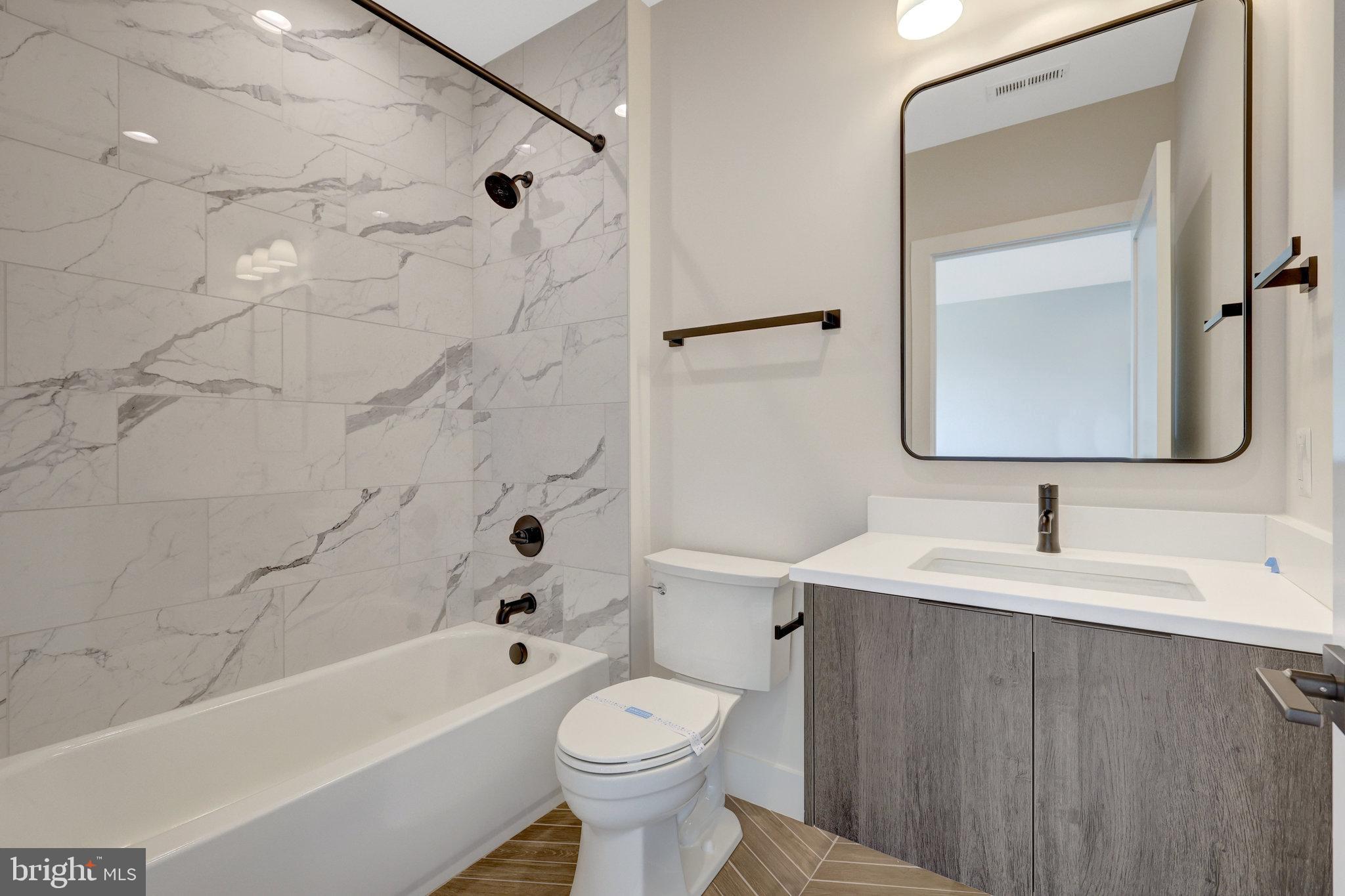 GRASS RIDGE - Residential