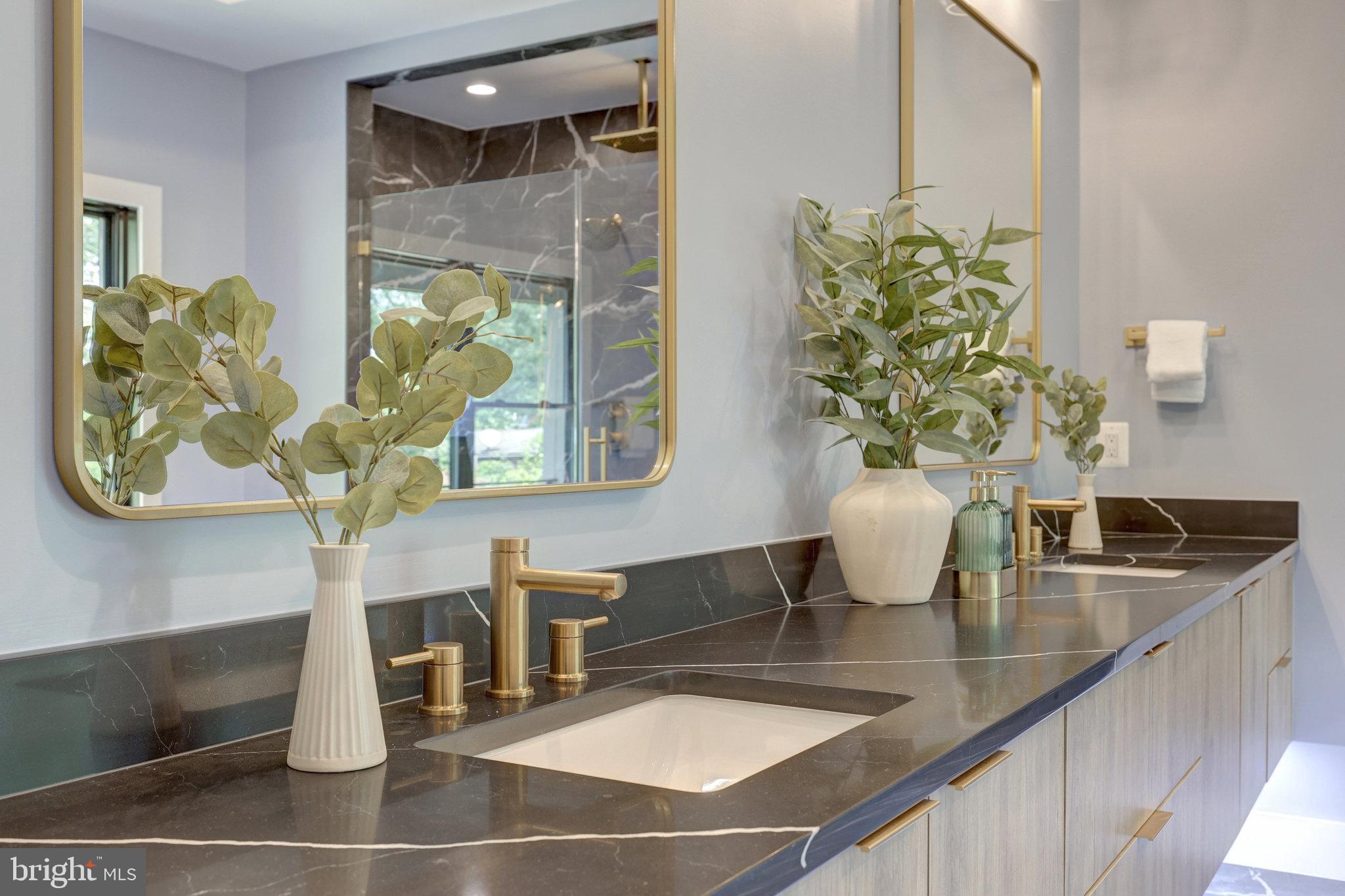 GRASS RIDGE - Residential