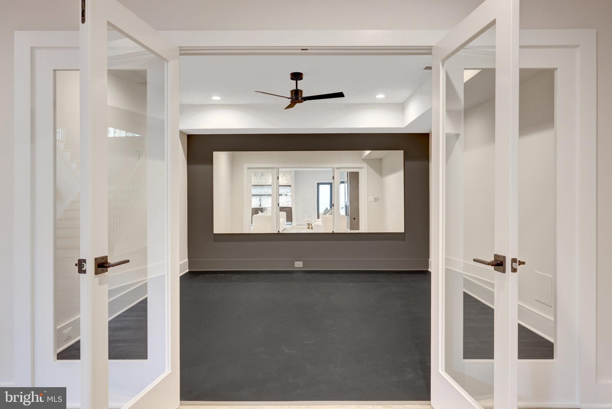 GRASS RIDGE - Residential