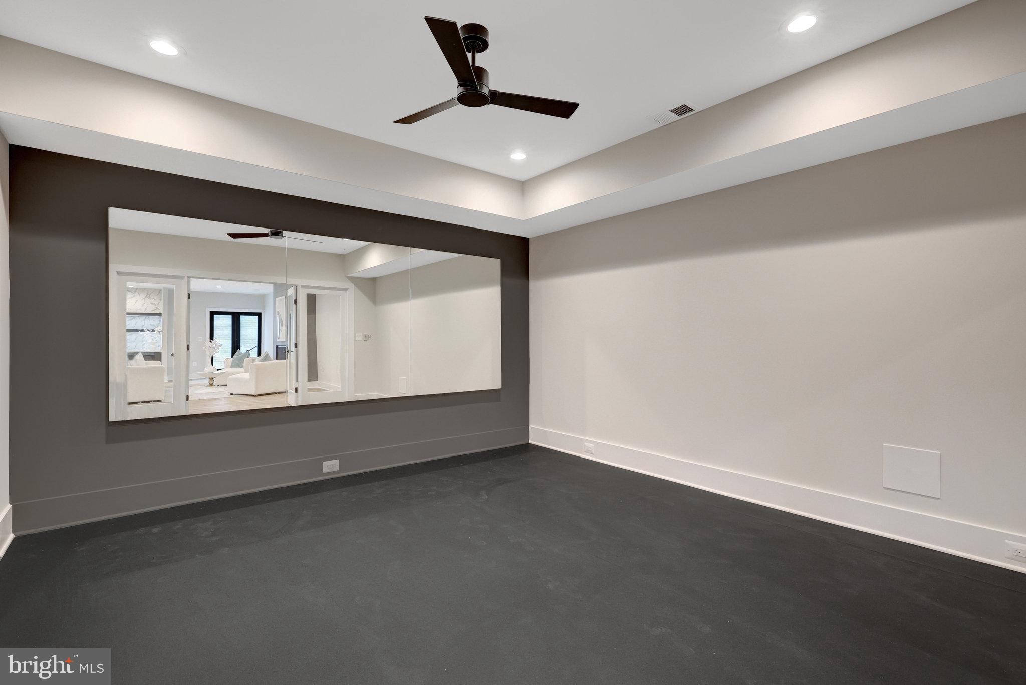 GRASS RIDGE - Residential