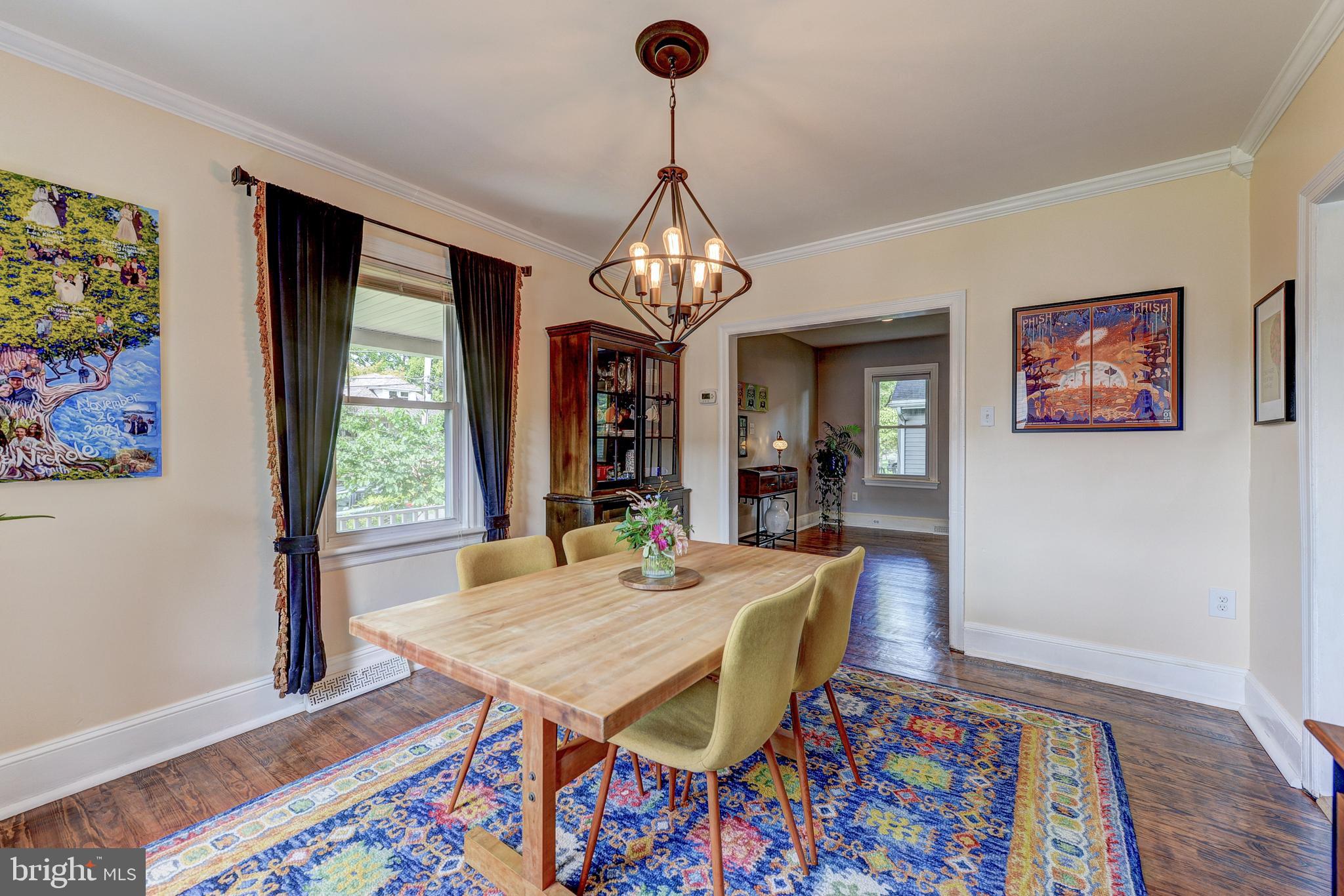 ROSLYN - Residential
