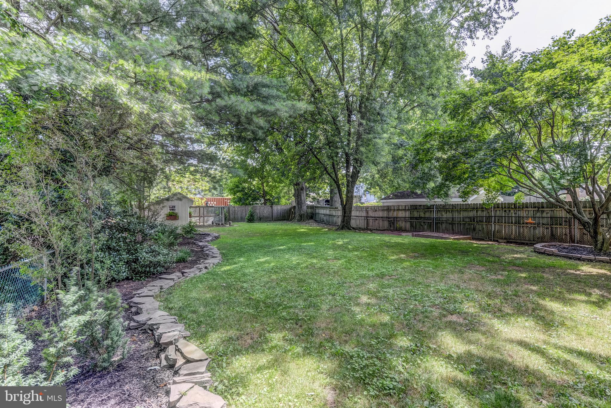 ROSLYN - Residential