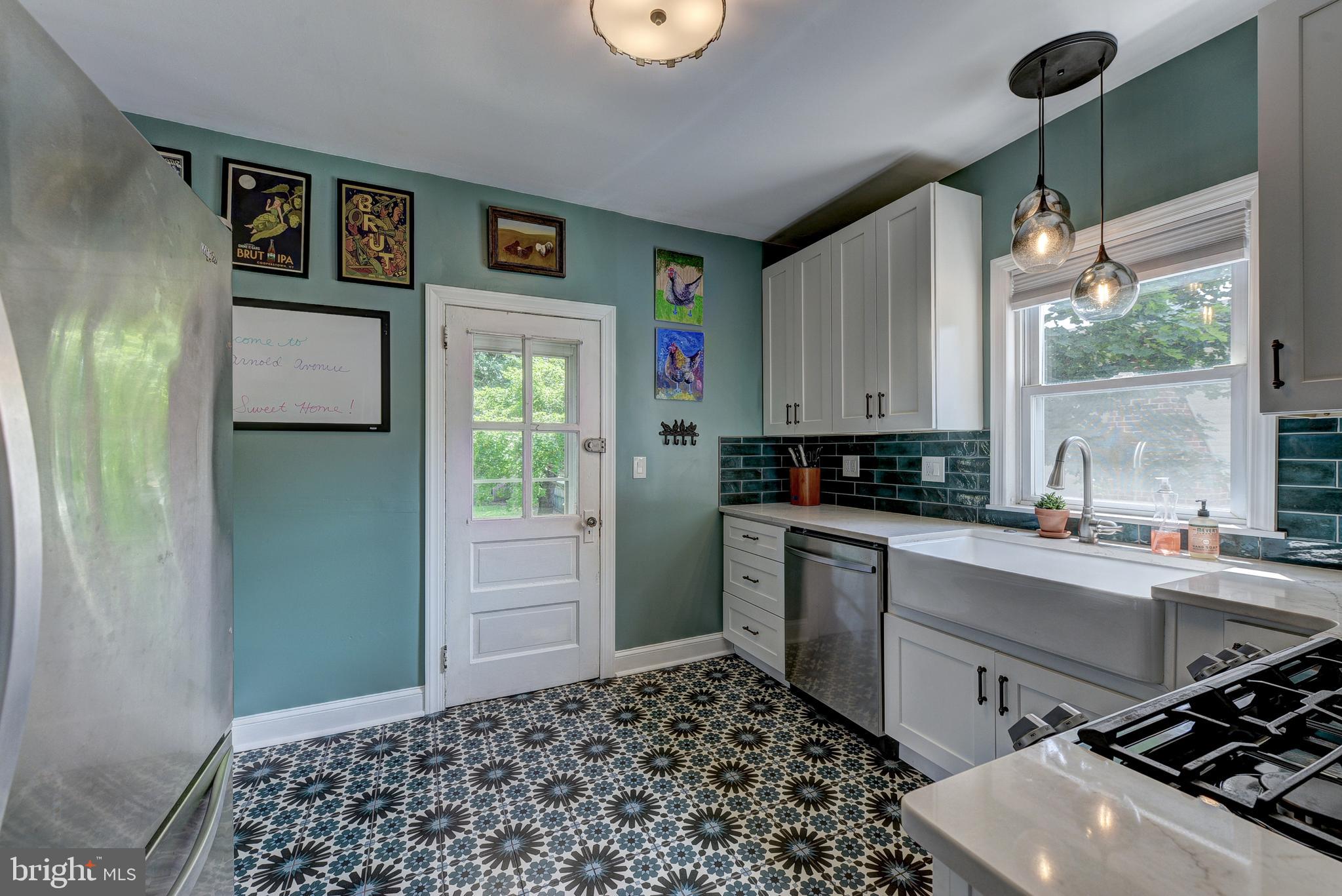 ROSLYN - Residential