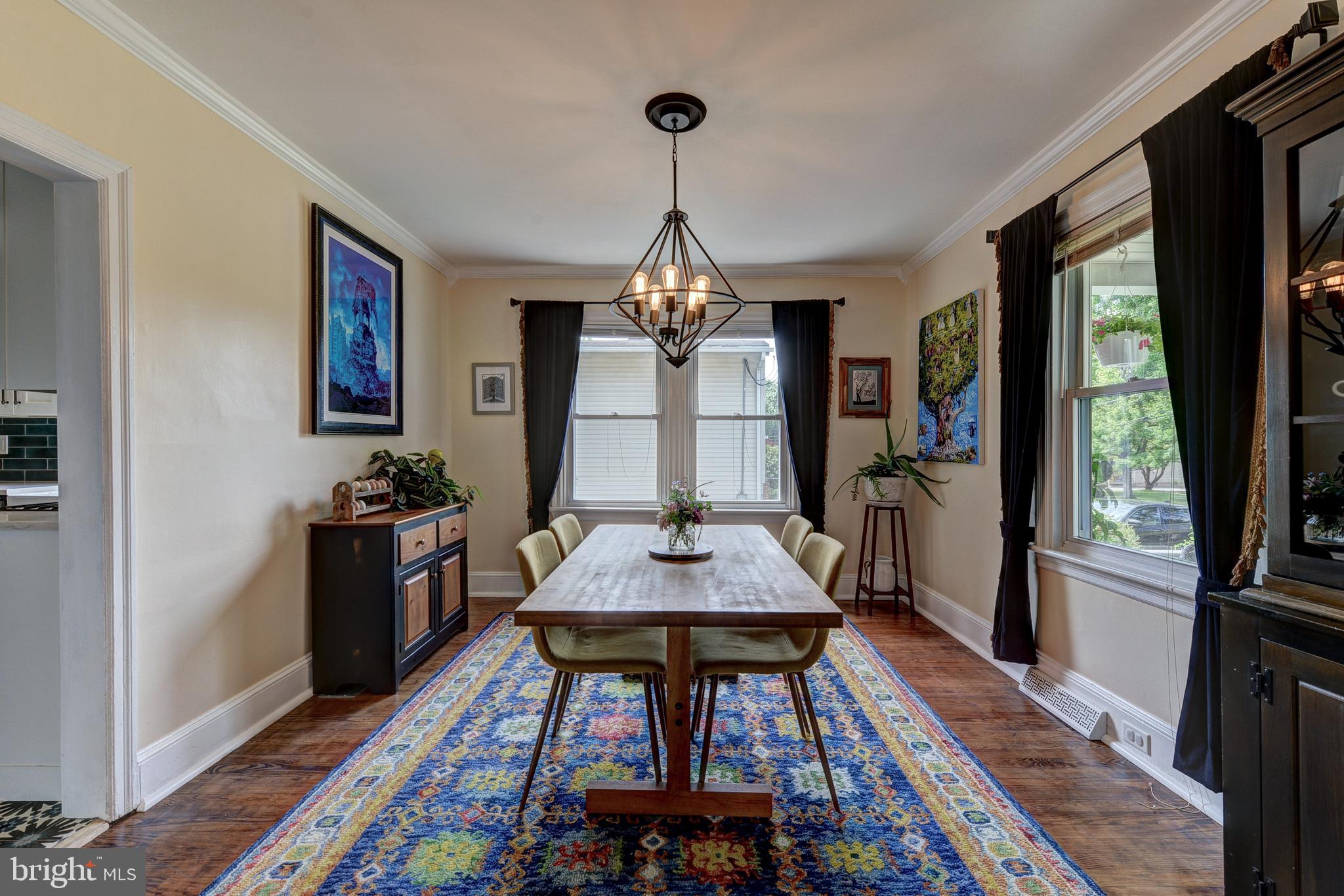 ROSLYN - Residential