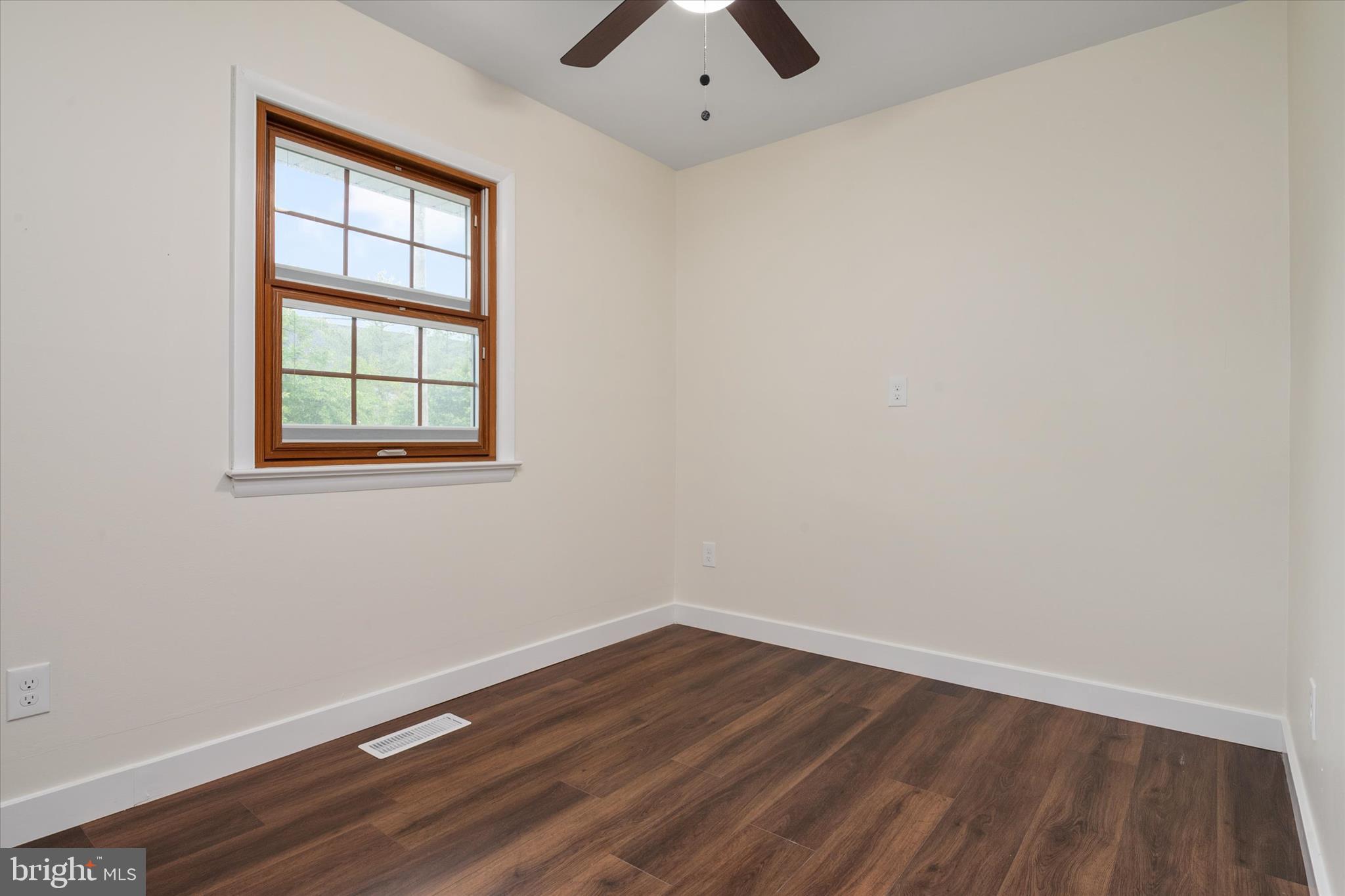 HILLSMERE ESTATES - Residential